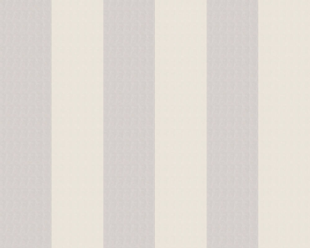 Karl Lagerfeld Striped T-Shirt for Men - Classic Fashion Stripes Design - Perfect for Casual Wear & Street Style Outfits