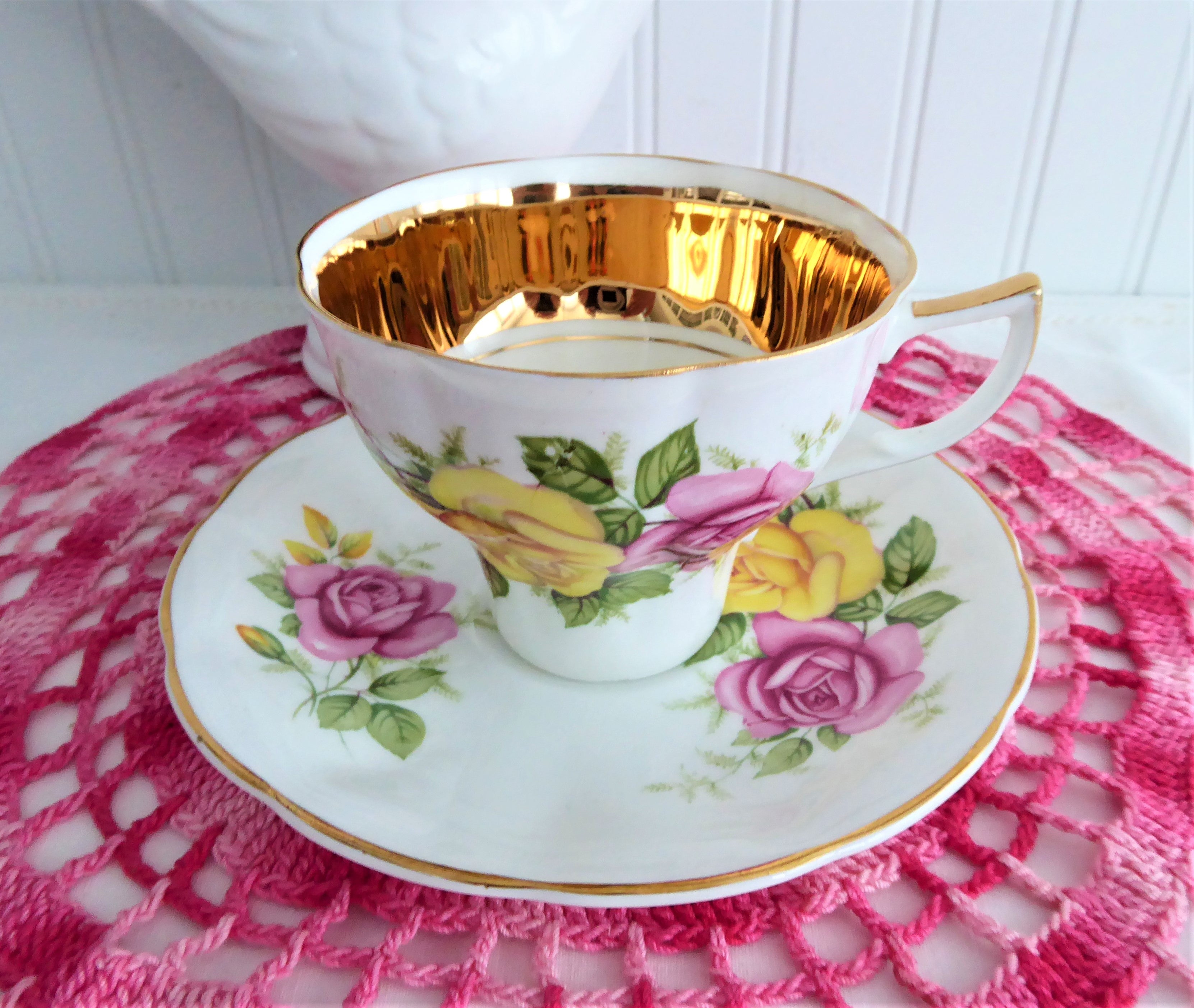 Vintage 1960s Jason England Luxe Gold Band Pink & Yellow Roses Tea Cup and Saucer Set - Elegant Floral Porcelain for Afternoon Tea, Bridal Shower, and Collectible Display