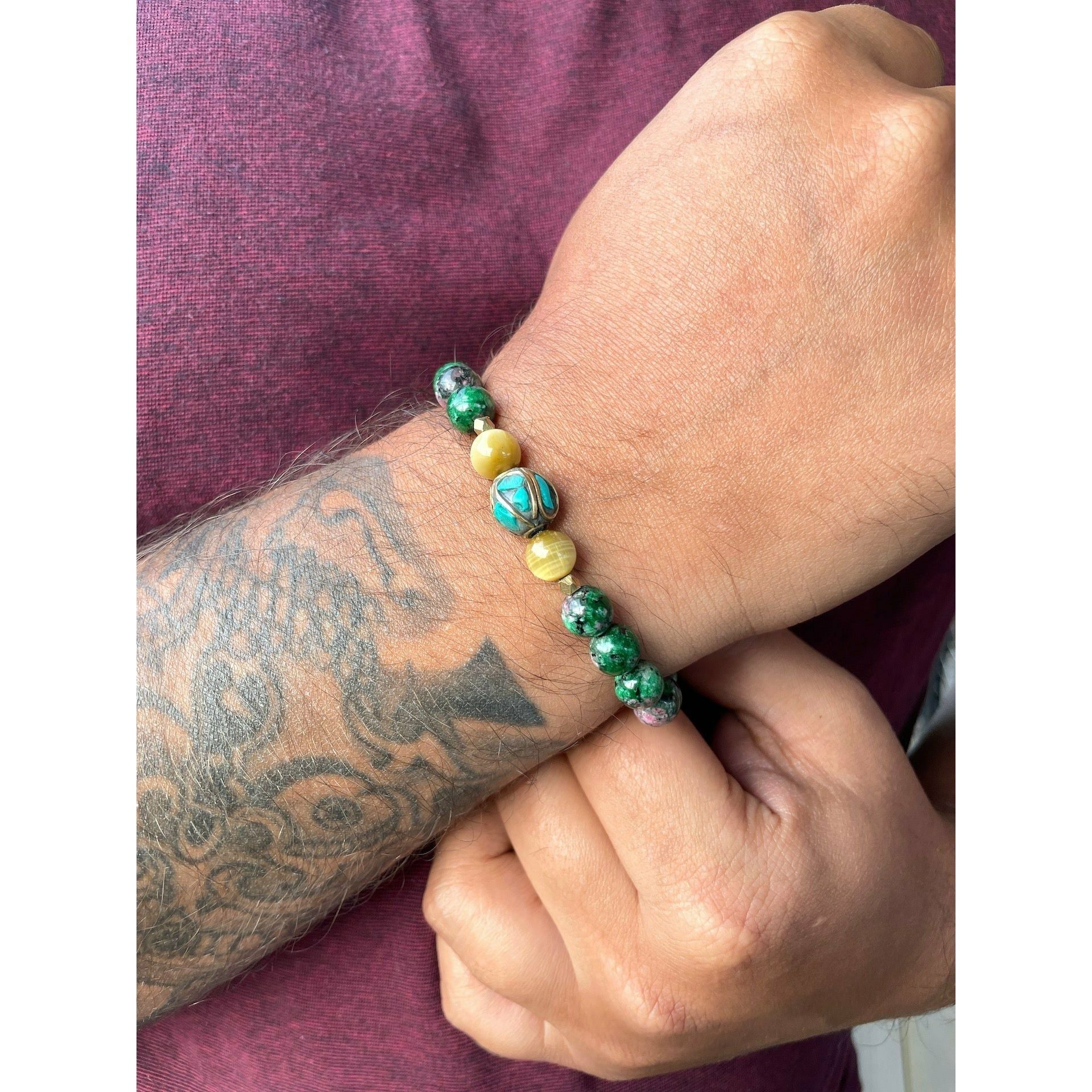 Natural Ruby Zoisite Bracelet for Women - Healing Crystal Jewelry for Energy Balance & Stress Relief - Perfect for Meditation, Yoga & Spiritual Gifts