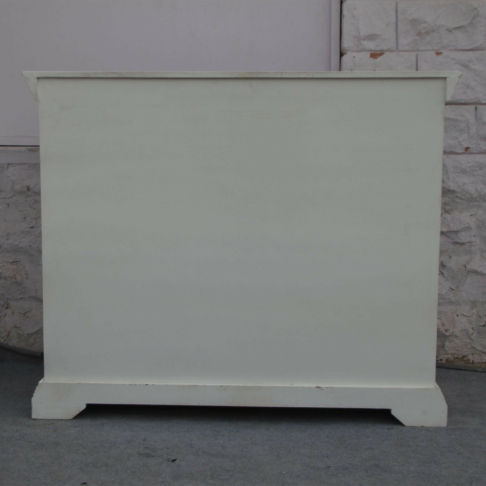 White Floral Carved Solid Wood Sideboard - 110cm Modern Buffet Cabinet for Dining Room, Living Room & Entryway Storage