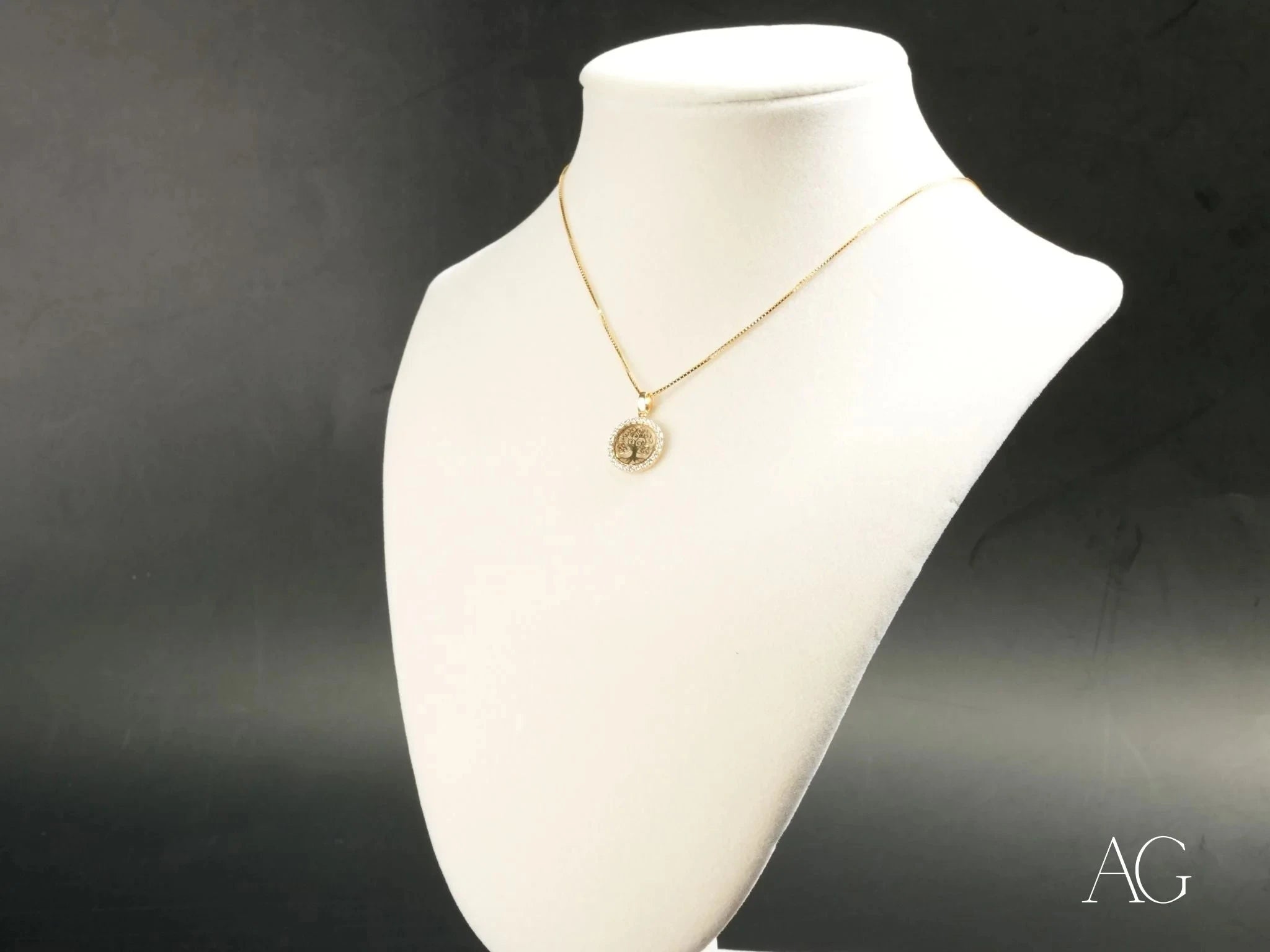 Golden Tree of Life Pendant Necklace - Spiritual Jewelry for Women & Men - Perfect for Meditation, Yoga & Gift Giving