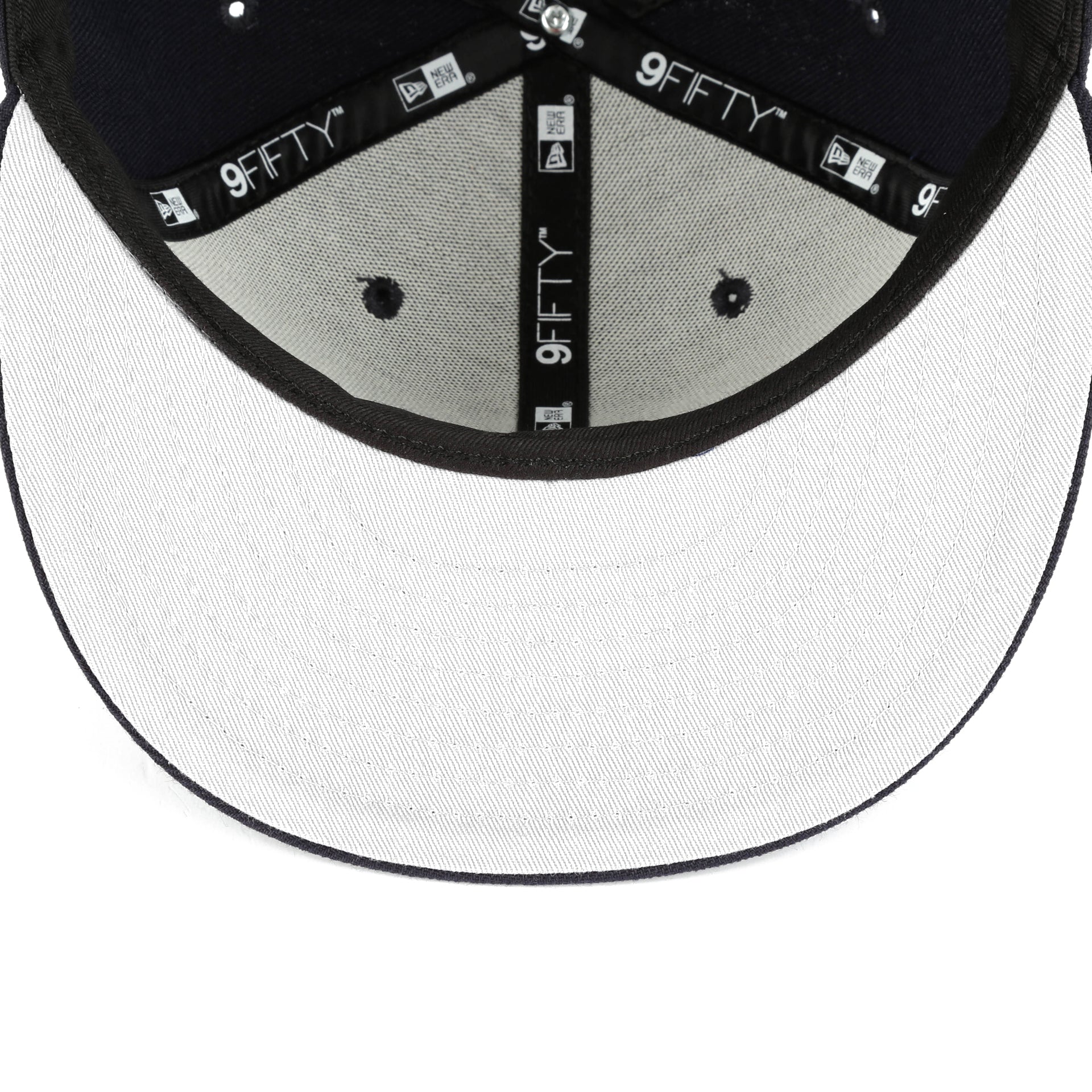 New Era 9Fifty Squad Twist Snapback Hat - New York Yankees Navy Baseball Cap for Men & Women - Perfect for Baseball Games, Streetwear & Casual Outfits