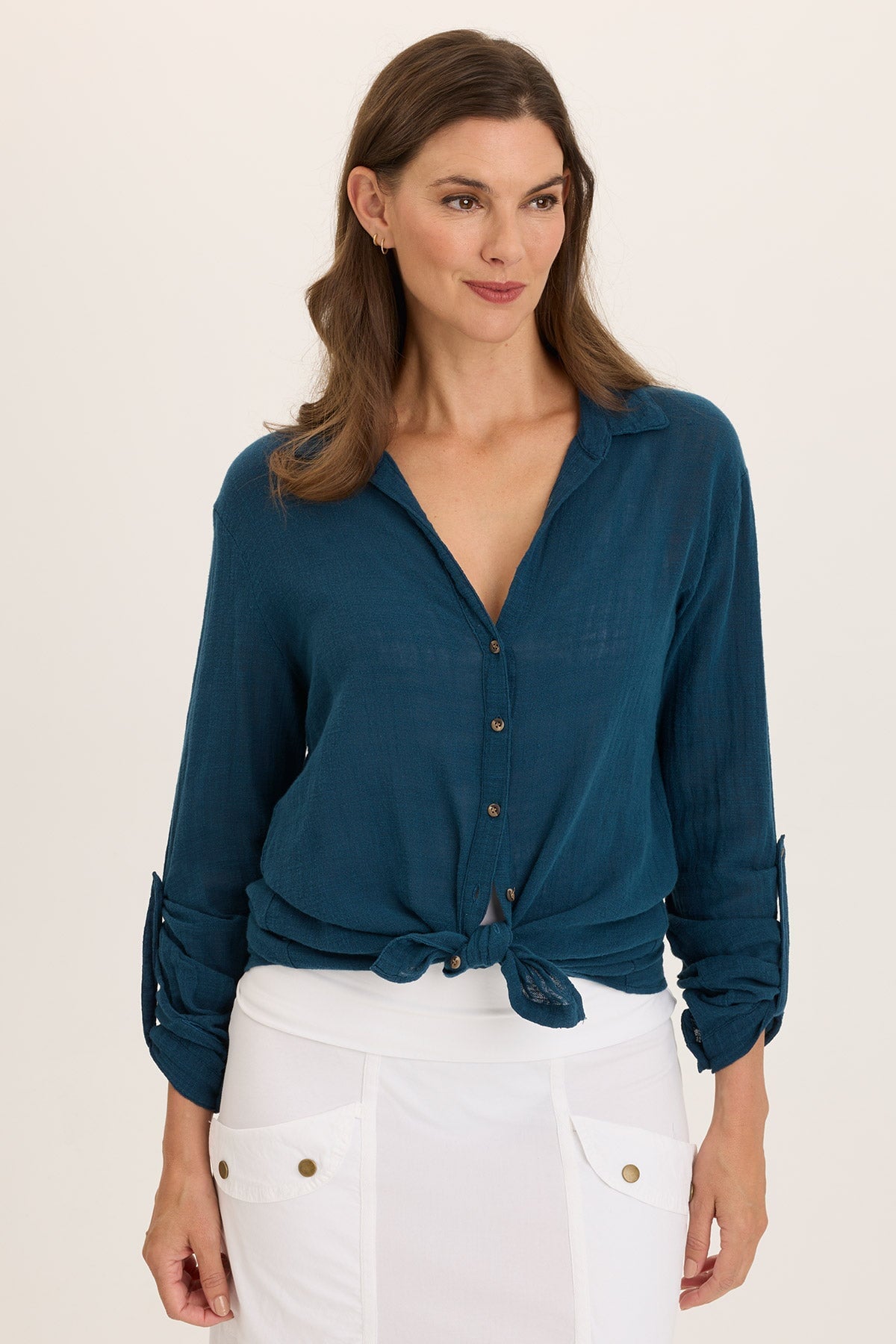 Women's Stylish Porter Gauze Button Up Shirt with Curved Hem - Perfect for Casual Outfits, Office Wear & Summer Fashion