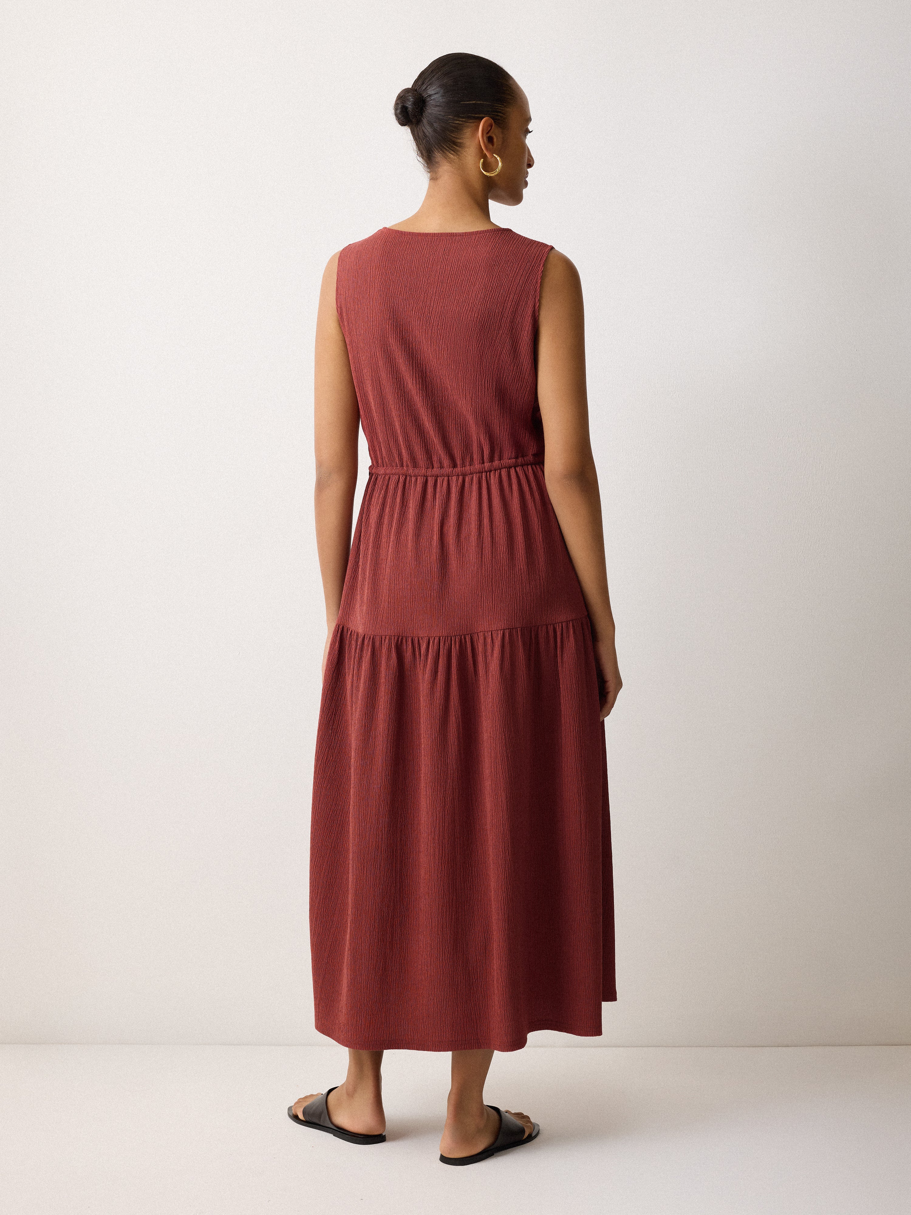 Brown Crinkle Jersey Maxi Dress for Women - Flowy Long Summer Dress with Comfortable Stretch Fabric - Perfect for Beach, Vacation & Casual Wear