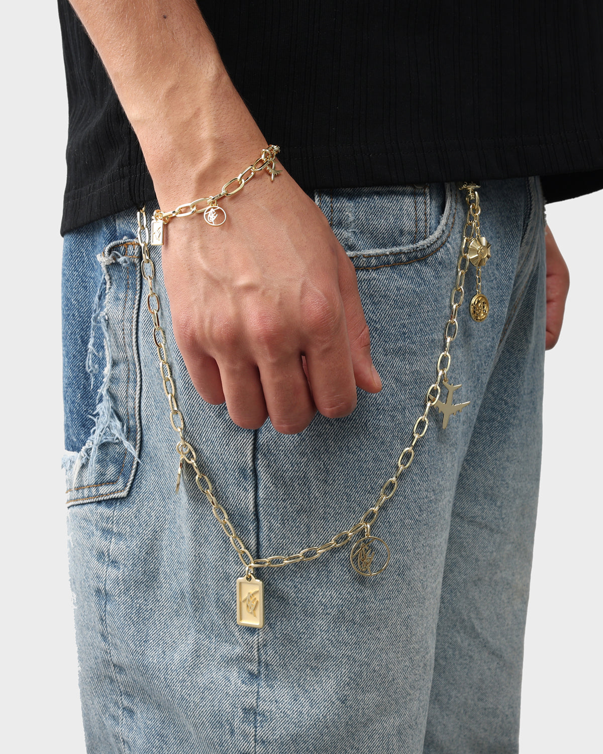 Elegant Gold Charm Necklace for Women - Perfect for Gifts, Parties, and Everyday Wear