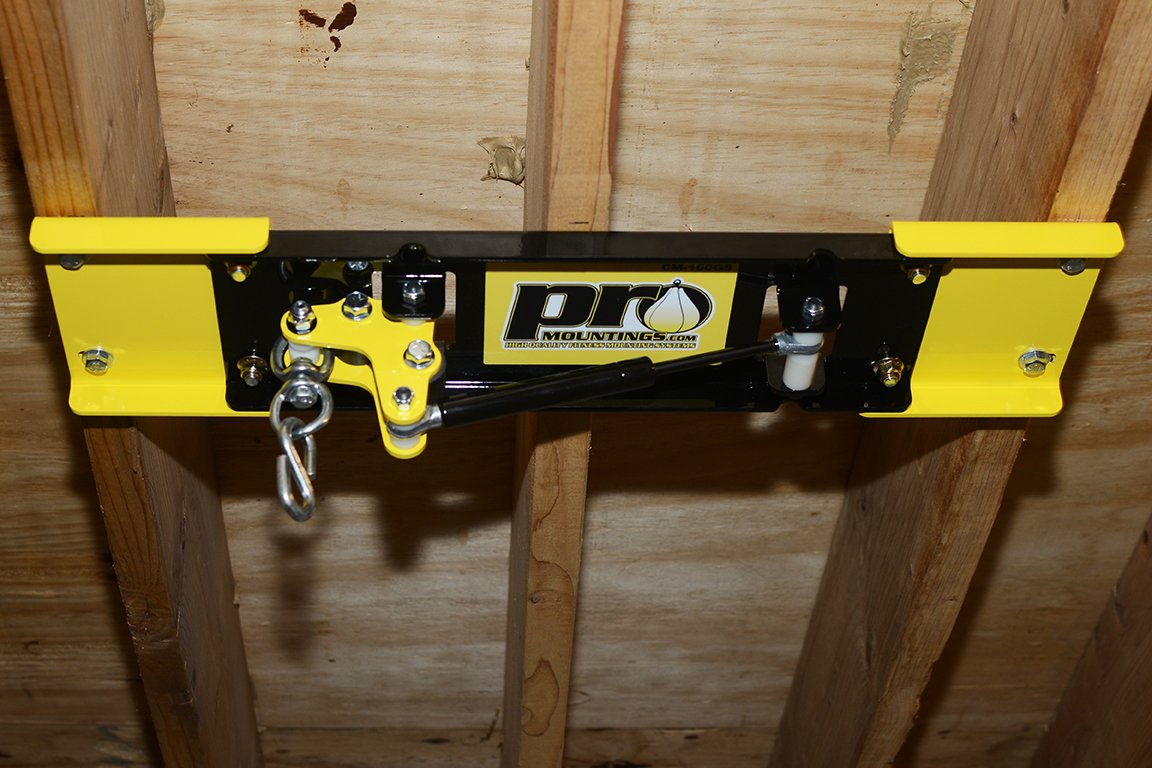 Heavy Duty Ceiling Mount for Punching Bags 140-260lbs - Universal Steel Hanger for Boxing, MMA & Home Gym Training