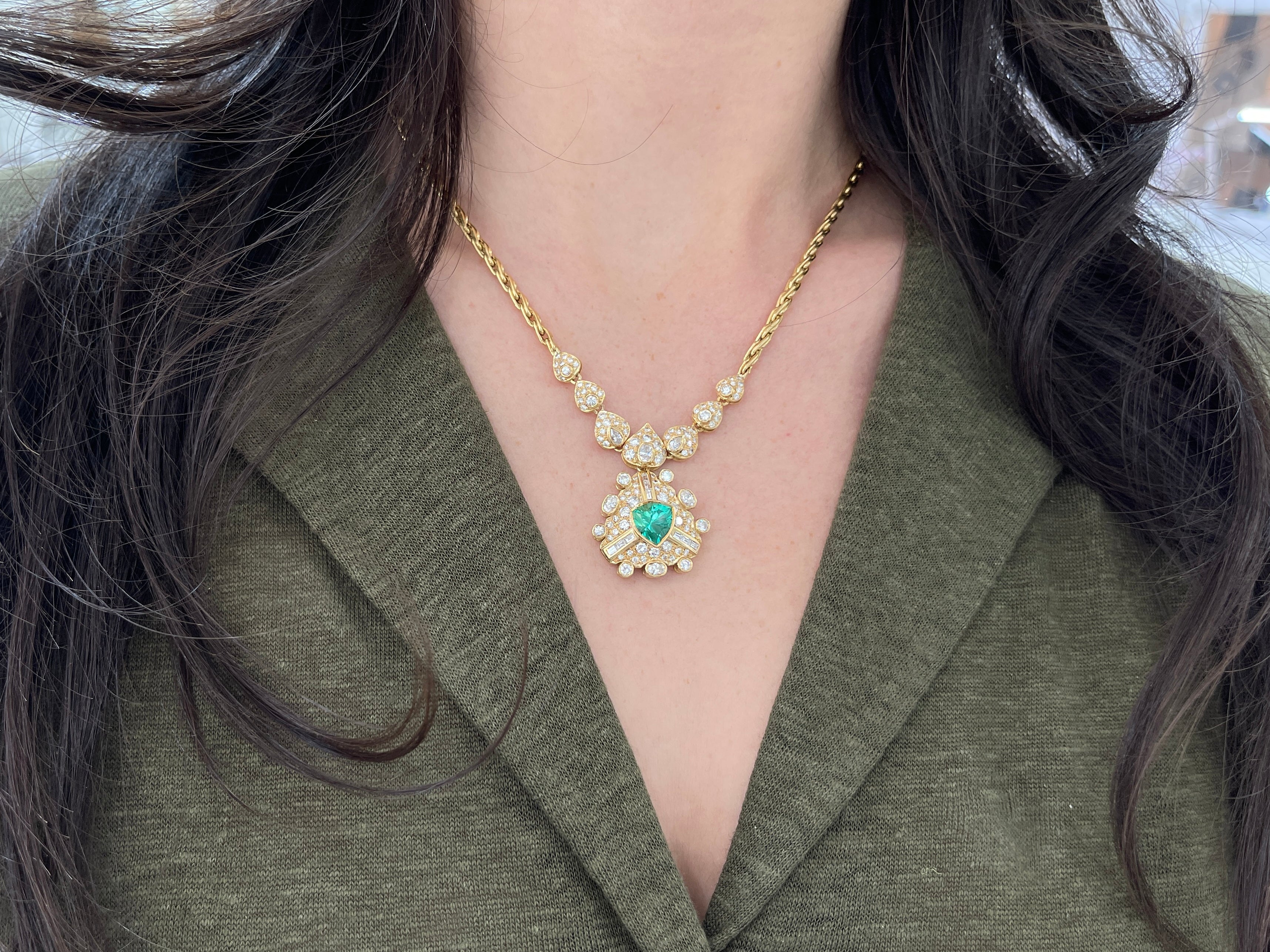 6.28tcw 18K Gold Vintage 1980s Colombian Emerald & Diamond Necklace - AAA+ Natural Trillion Cut Emerald Jewelry for Women | Perfect for Weddings, Anniversaries & Special Occasions