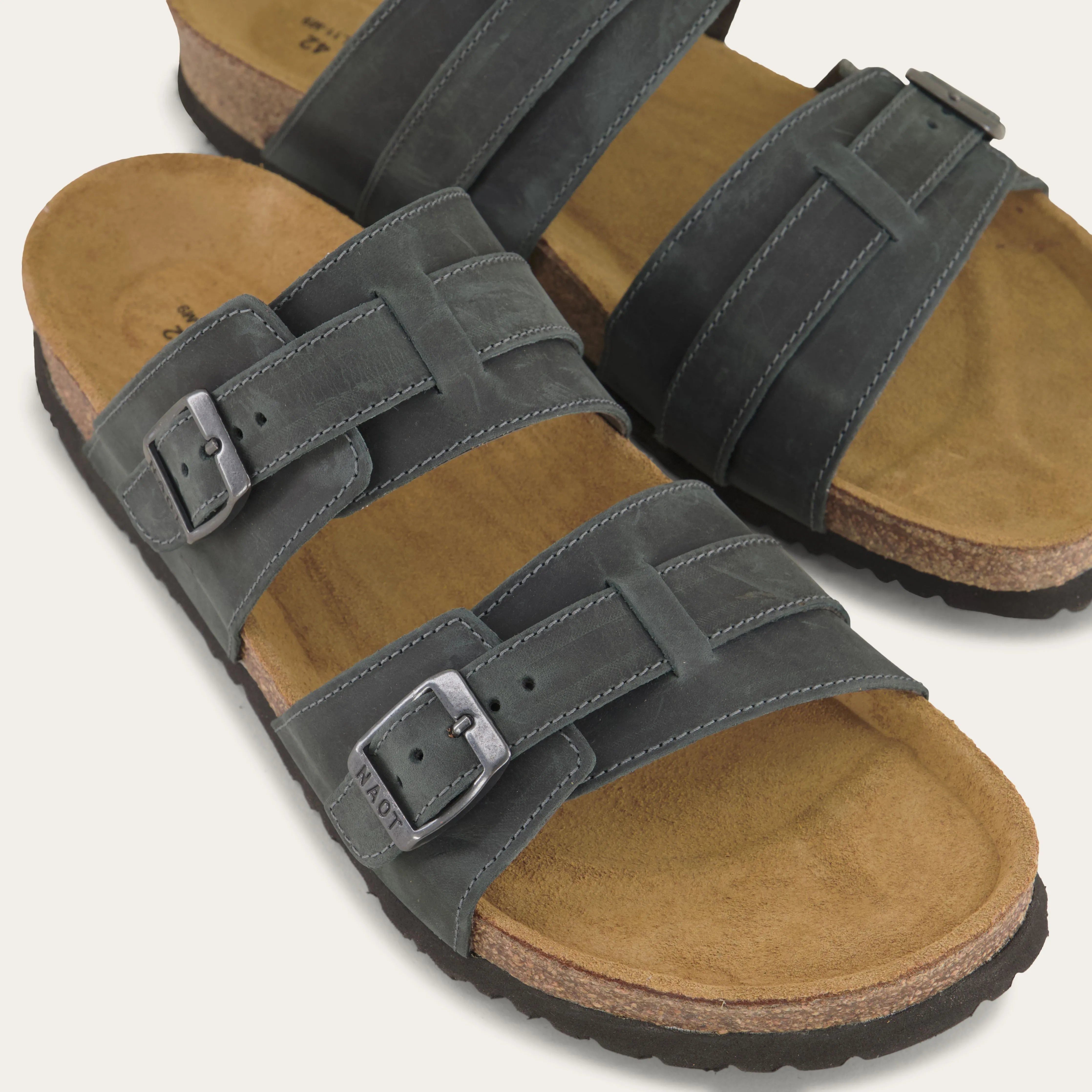 Santa Cruz Men's Skateboard Shoes - Durable & Comfortable for Street Skating, Casual Wear & Everyday Use