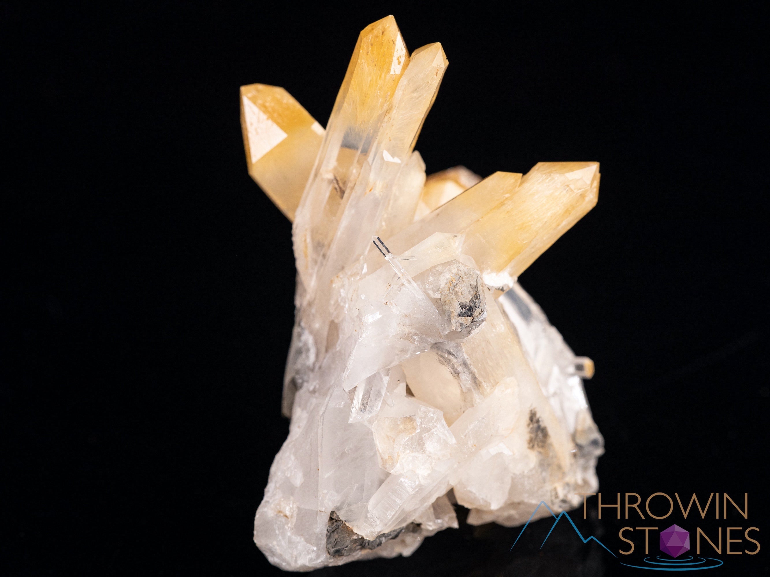 Natural QUARTZ Mango Raw Crystal Cluster - Healing Stone for Home Decor, Spiritual Gifts & Feng Shui | Perfect for Meditation, Office Desk Display & Housewarming Presents (39221)