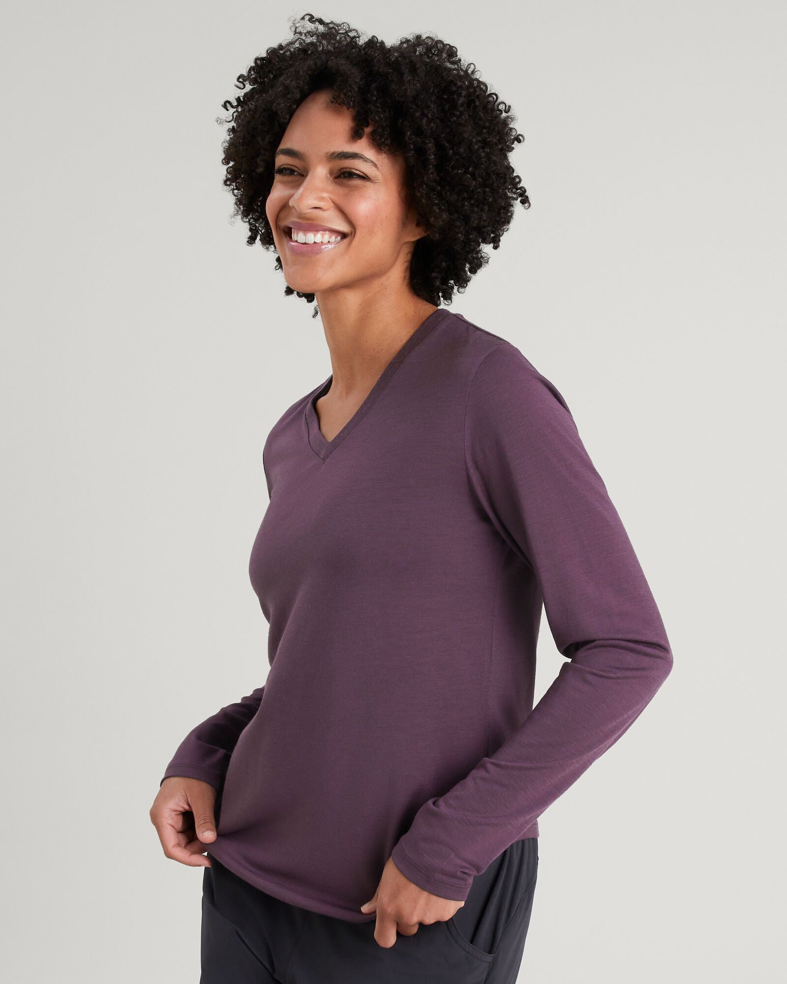 100% Merino Wool Women's Long Sleeve V-Neck Top - Soft & Breathable Winter Base Layer for Hiking, Yoga & Everyday Wear