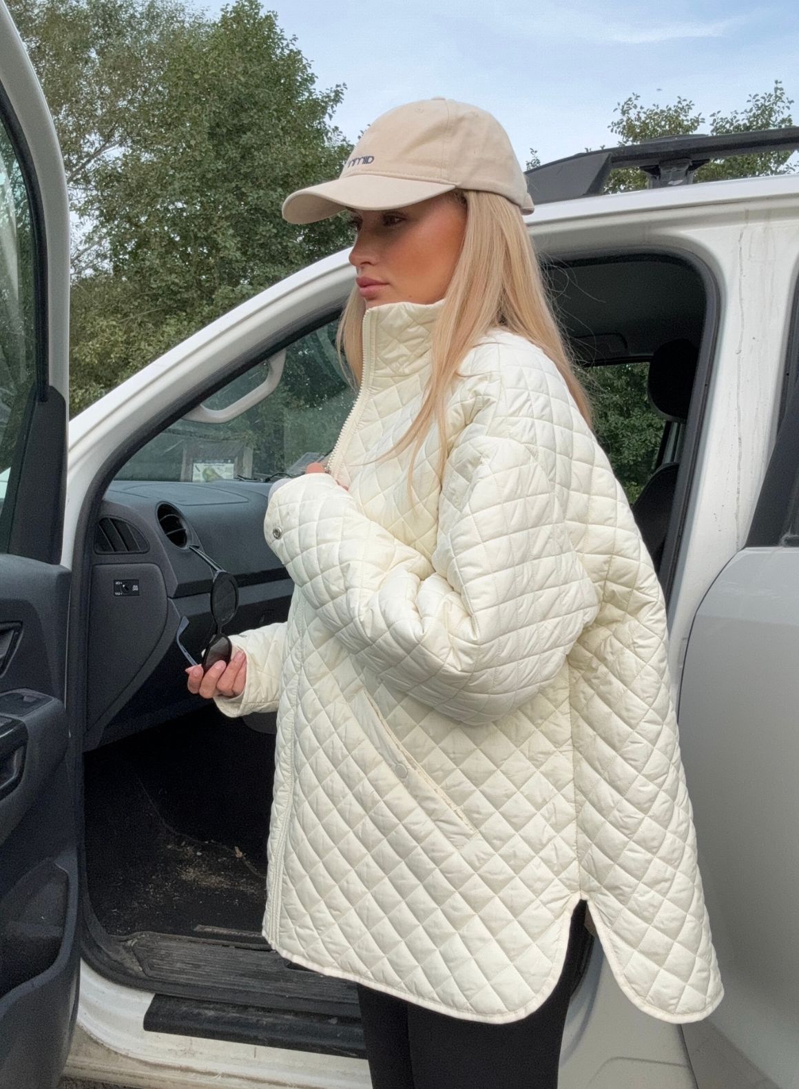 Almond White Oversized Quilted Jacket for Women - Lightweight Winter Coat with Puffy Design, Perfect for Casual Outfits & Outdoor Activities