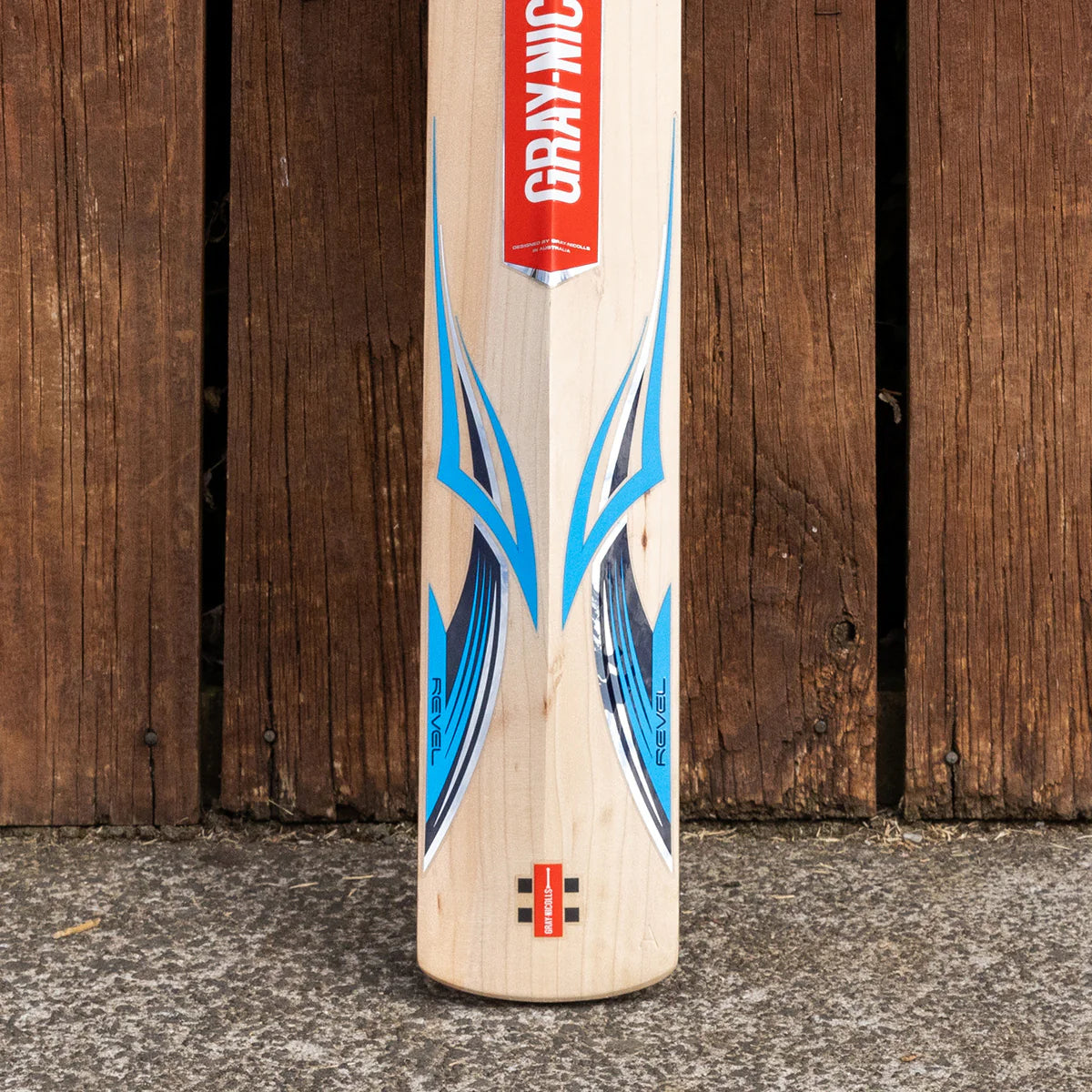 Gray Nicolls Revel 2500 Adult Cricket Bat - Premium English Willow Cricket Bat for Professional & Amateur Players - Perfect for Matches, Training & Backyard Cricket Practice
