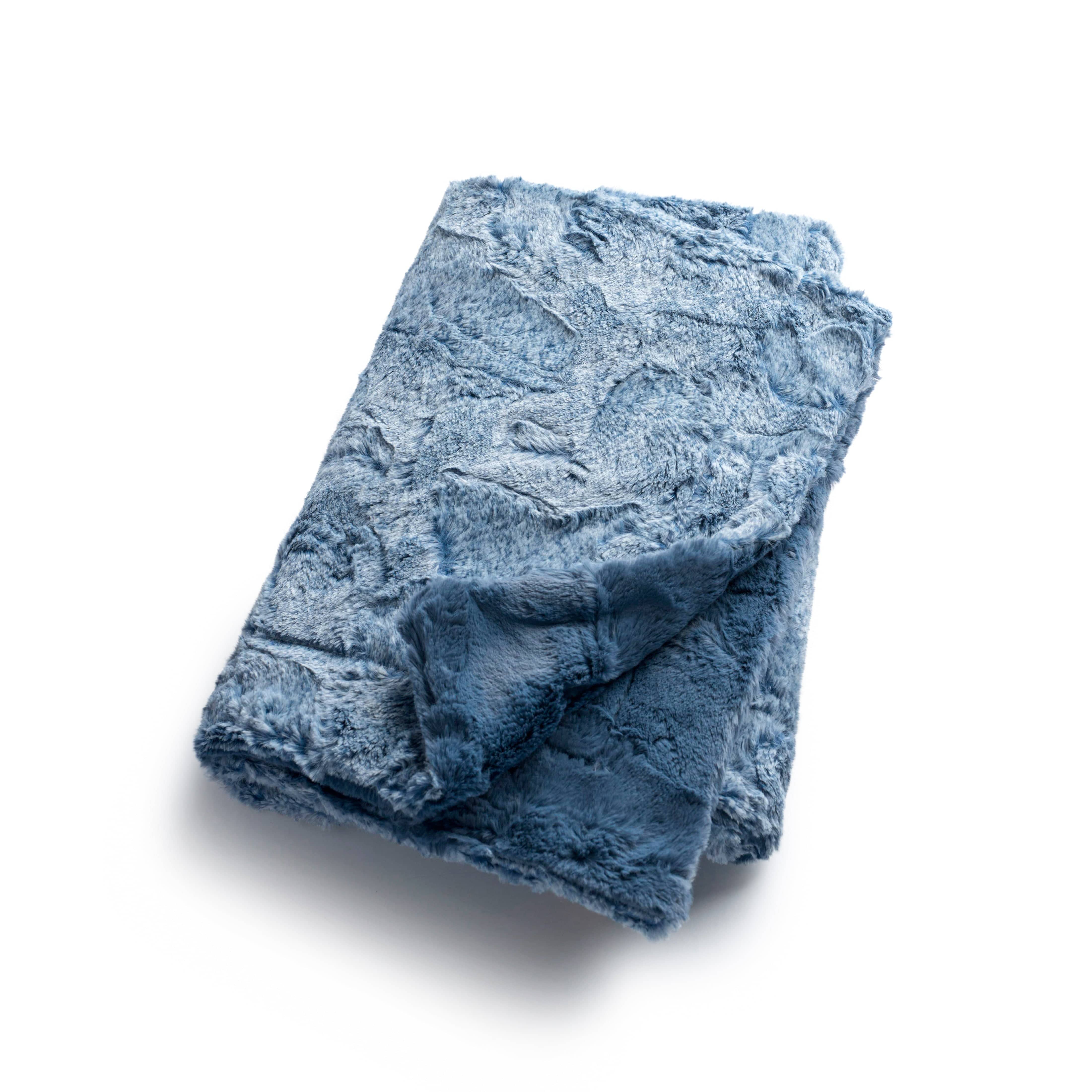 Premium Zandino Couture Plush Blanket - Ultra Soft & Cozy Throw Blanket for Bed, Couch & Travel - Luxury Fleece Blanket for Home Decor, Gifts & Cold Weather Comfort