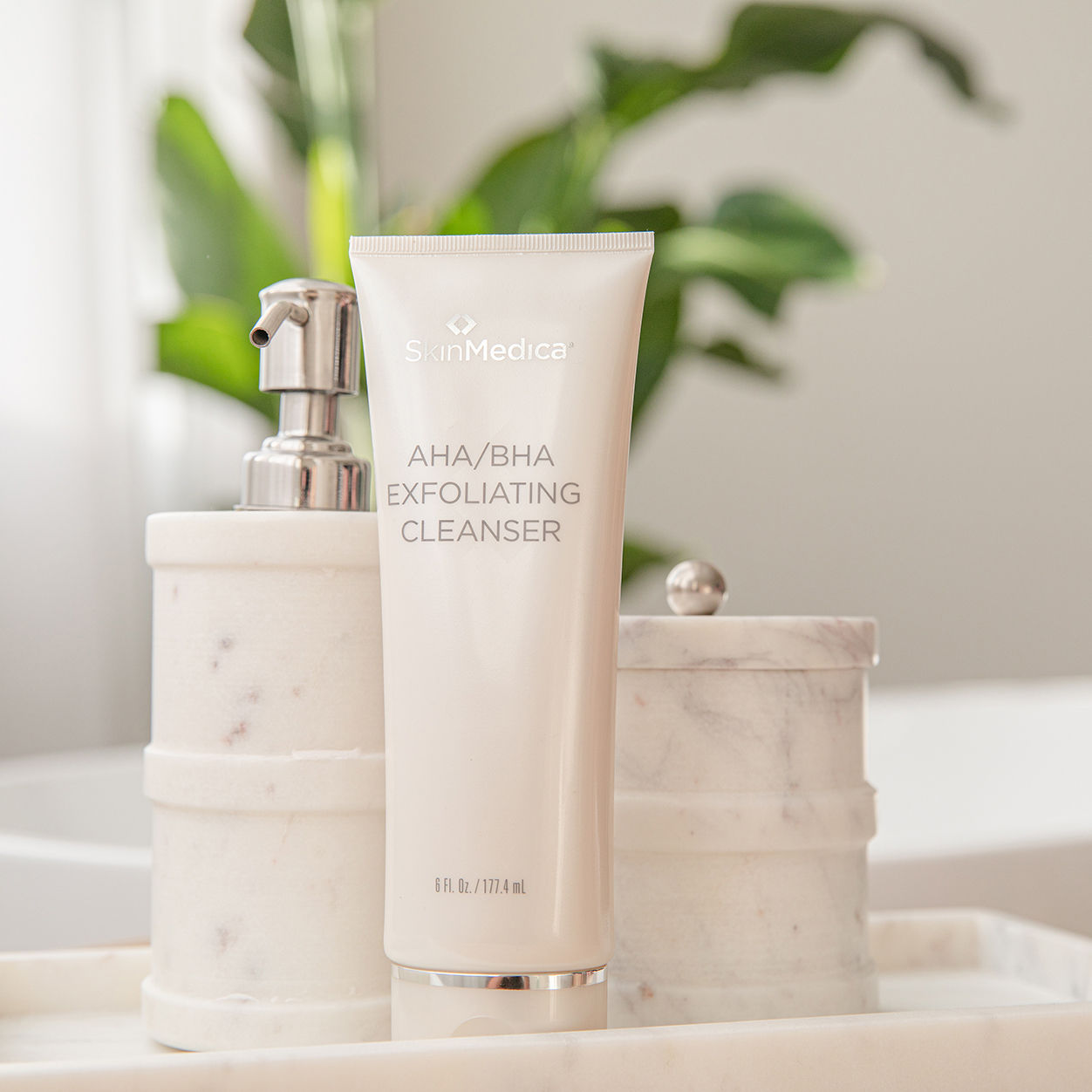 AHA/BHA Exfoliating Cleanser for Face - Gentle Chemical Exfoliator with Glycolic & Salicylic Acid - Deep Pore Cleansing for Acne Prone & Oily Skin - Perfect for Daily Skincare Routine & Pre-Makeup Prep