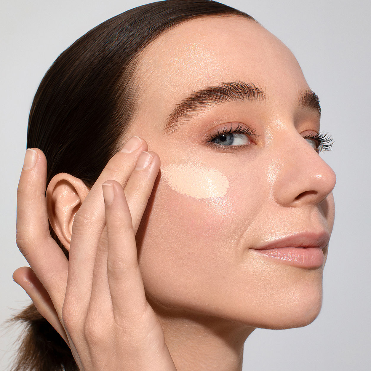 Flex Perfecting Mineral Drops Tinted Sunscreen SPF 50 - Oil-Free Face Sunscreen for Daily Use, Natural Glow & UV Protection - Perfect for Beach, Outdoor Activities & Everyday Wear