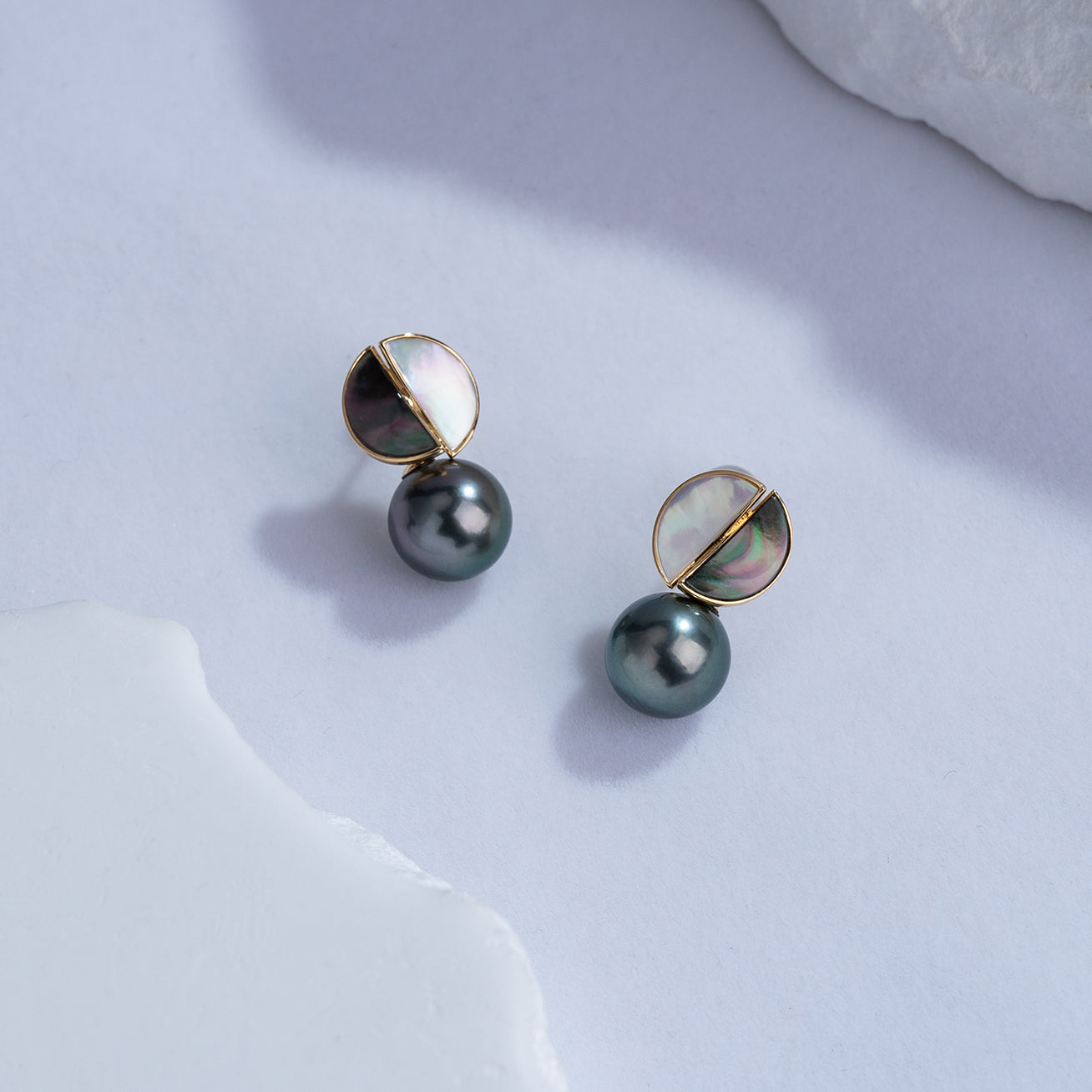 18K Gold Tahitian Pearl Earrings - Genuine Black Pearl Stud Earrings for Women, Luxury Jewelry Gift for Her, Perfect for Weddings, Parties & Special Occasions