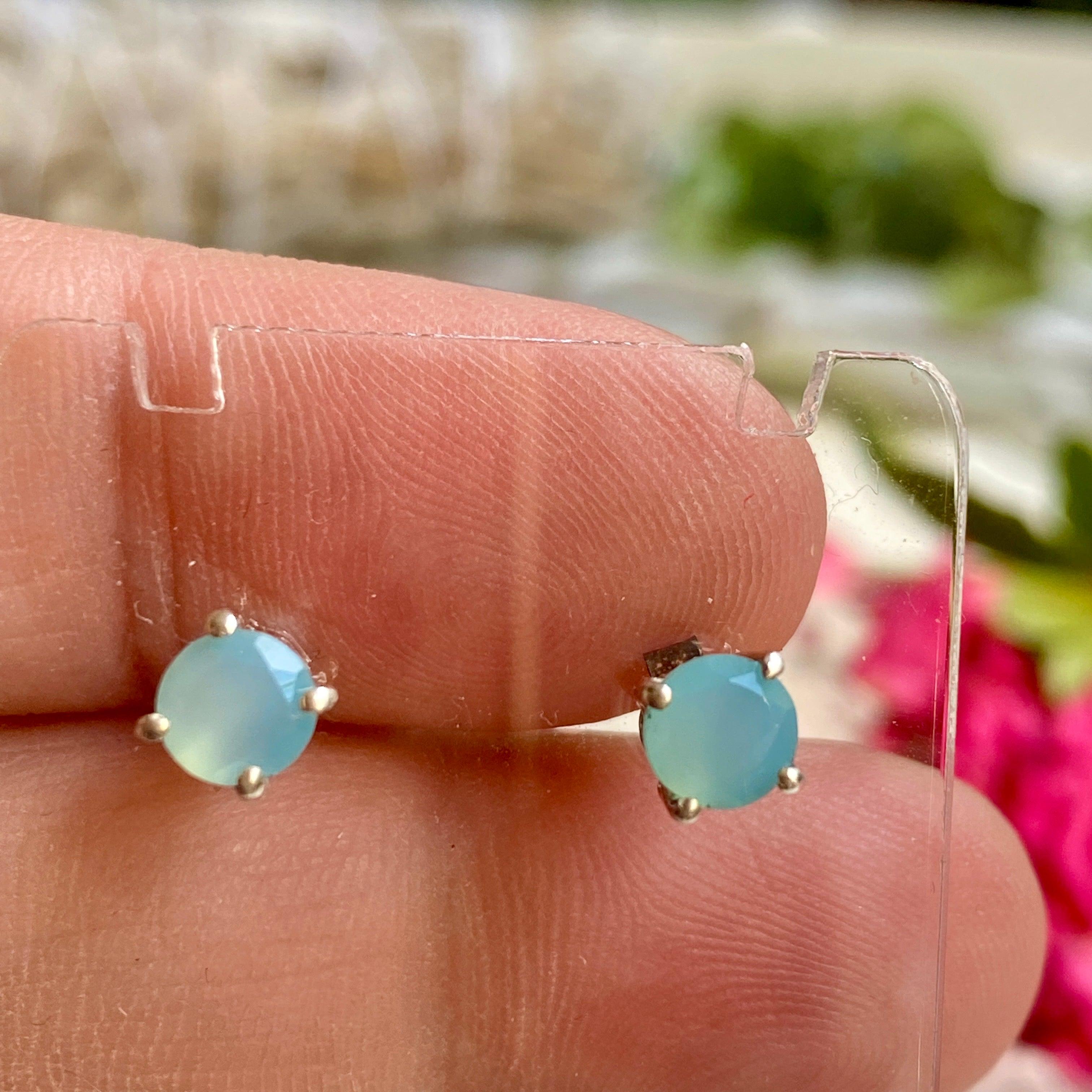 Blue Chalcedony Small Round Stud Earrings for Women – Dainty Gemstone Jewelry for Everyday Wear & Special Occasions – KEGJ935