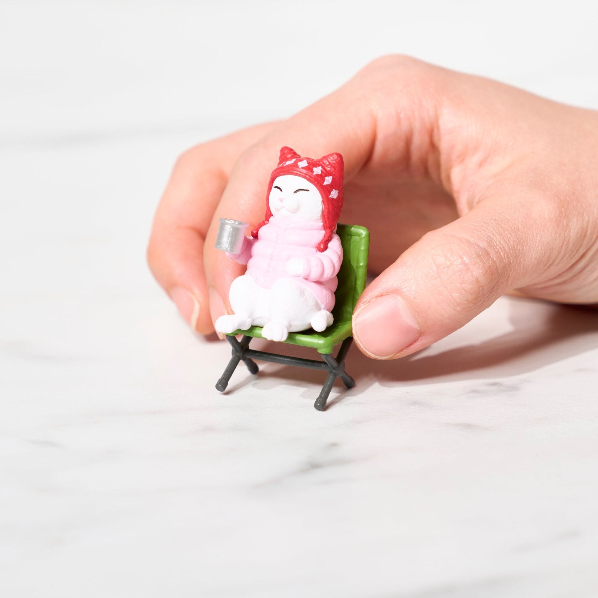 Cat's Holiday Campfire Edition Gacha Capsule Toy - Collectible Cute Cat Figures for Christmas Gifts & Party Favors | Perfect for Kids, Anime Fans & Christmas Tree Decorations