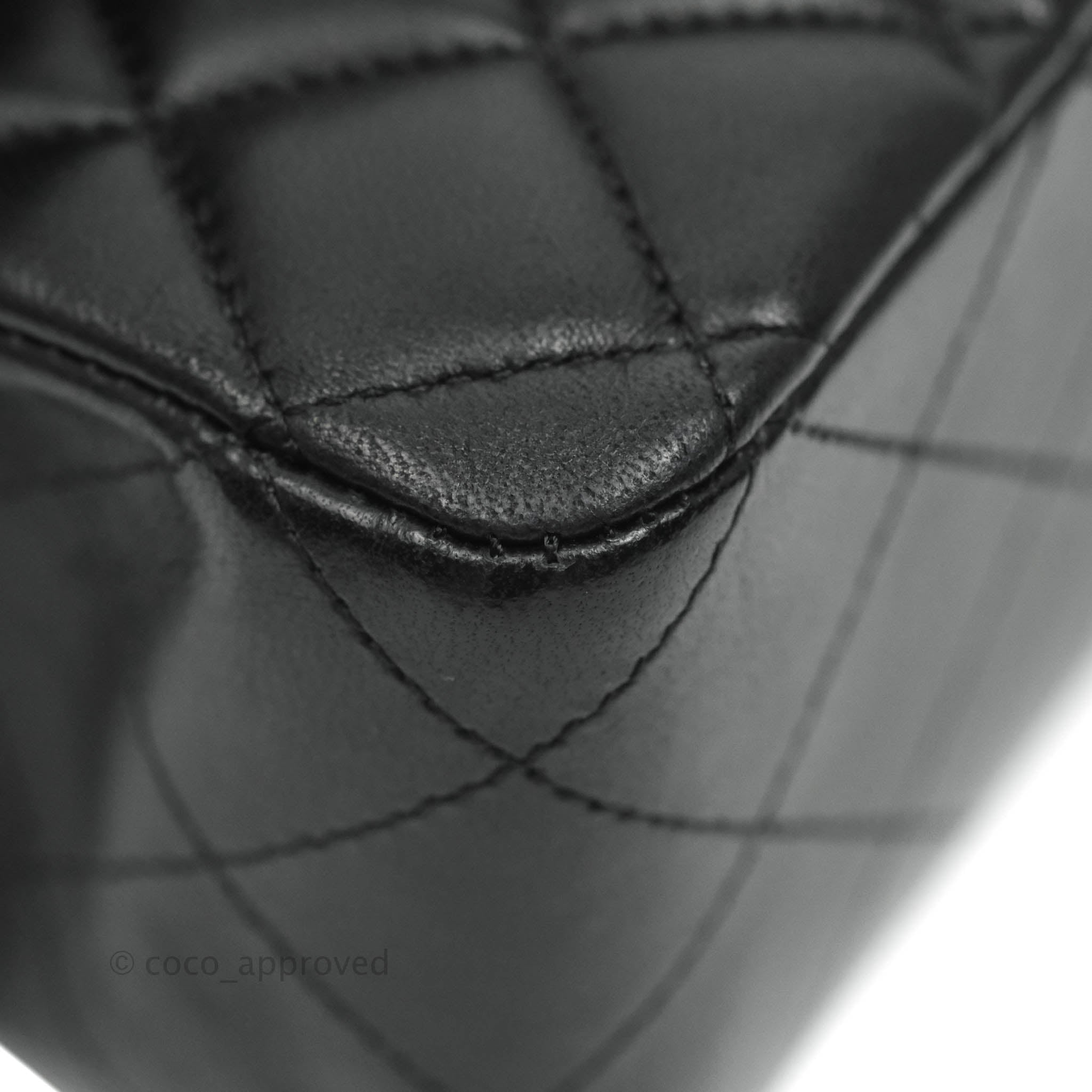 Chanel Classic Medium Double Flap Bag Black Lambskin Leather with Gold Hardware - Luxury Handbag for Women, Perfect for Evening Events & Special Occasions