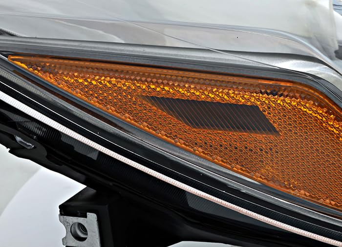 2015 Toyota Camry SE/XSE/Hybrid Right Passenger Side Headlight Assembly Replacement - Durable OEM-Style Headlamp for Night Driving & Enhanced Visibility
