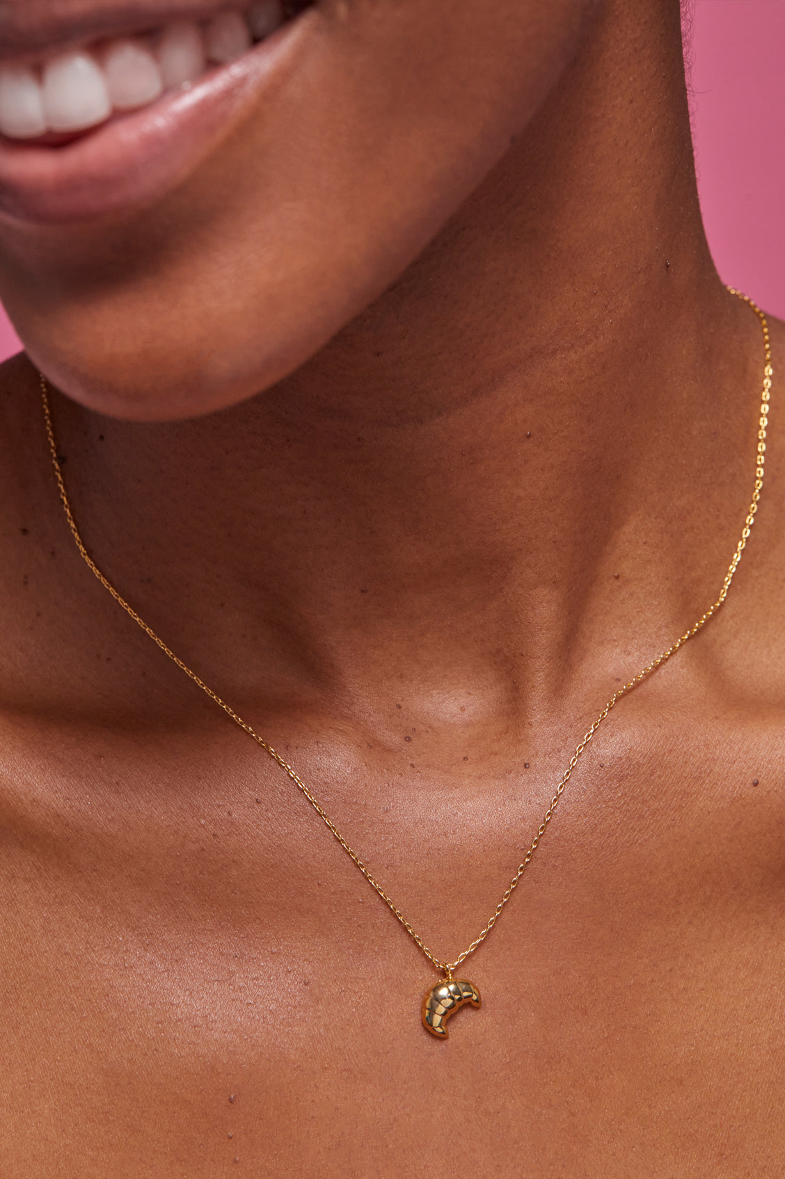 Stylish Croissant Pendant Necklace - Gold Plated French Pastry Jewelry for Women - Perfect for Breakfast Dates & Coffee Shop Outfits