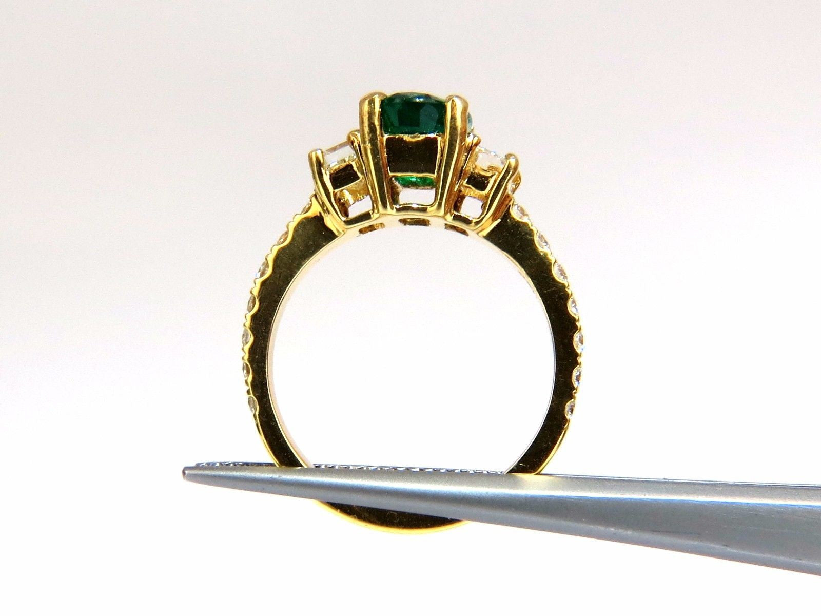 GIA Certified 2.68 Carat Natural Emerald Diamond Ring in 18K Gold - Elegant Engagement & Wedding Jewelry for Women