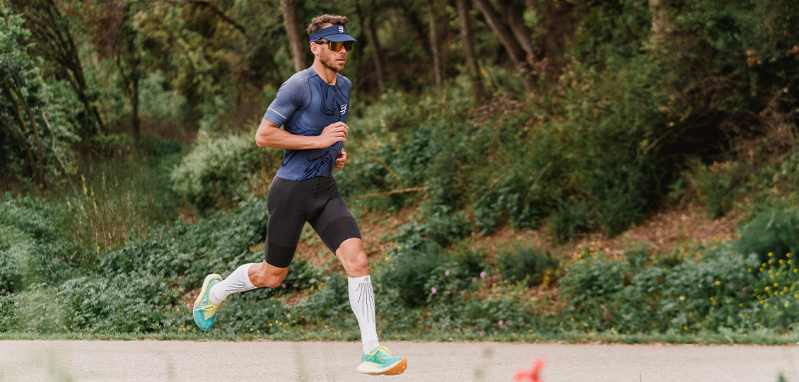 Compressport Unisex Pro Racing Visor Cap - Lightweight Breathable Sun Protection for Running, Cycling & Outdoor Sports - Indigo Blue