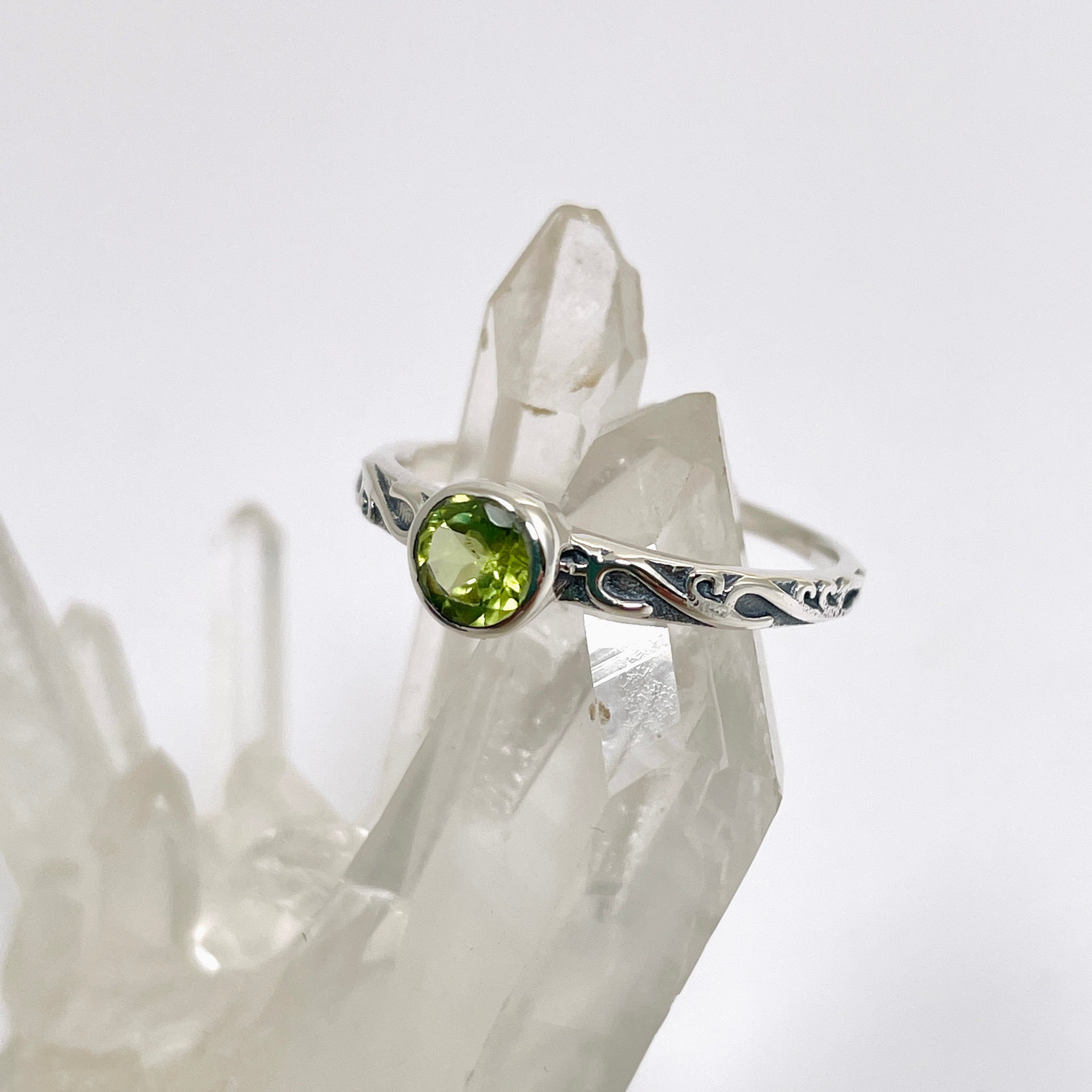 Peridot Round Faceted Gemstone Ring in Sterling Silver - Elegant Jewelry for Women, Perfect for Weddings, Anniversaries & Special Occasions