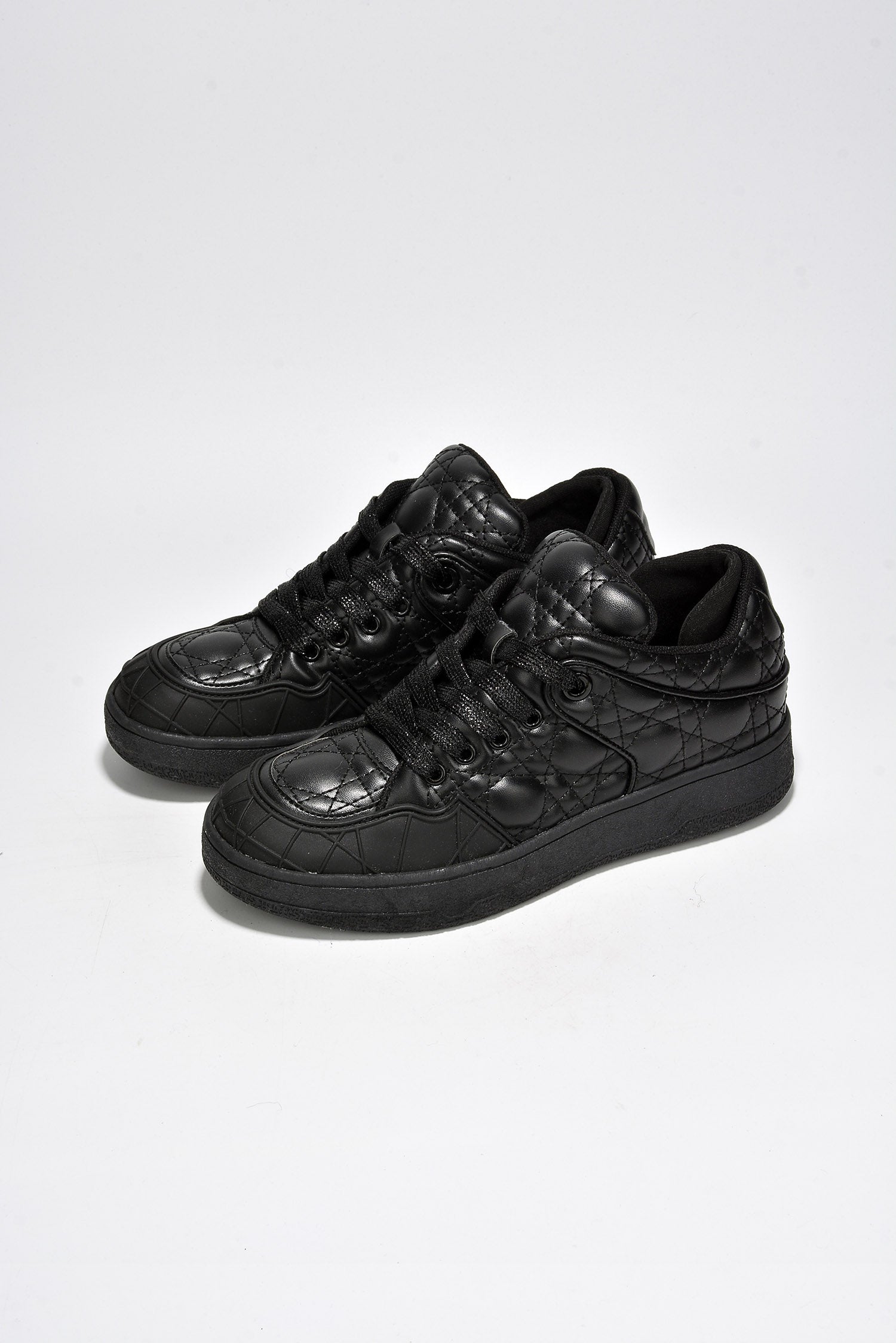 biola black