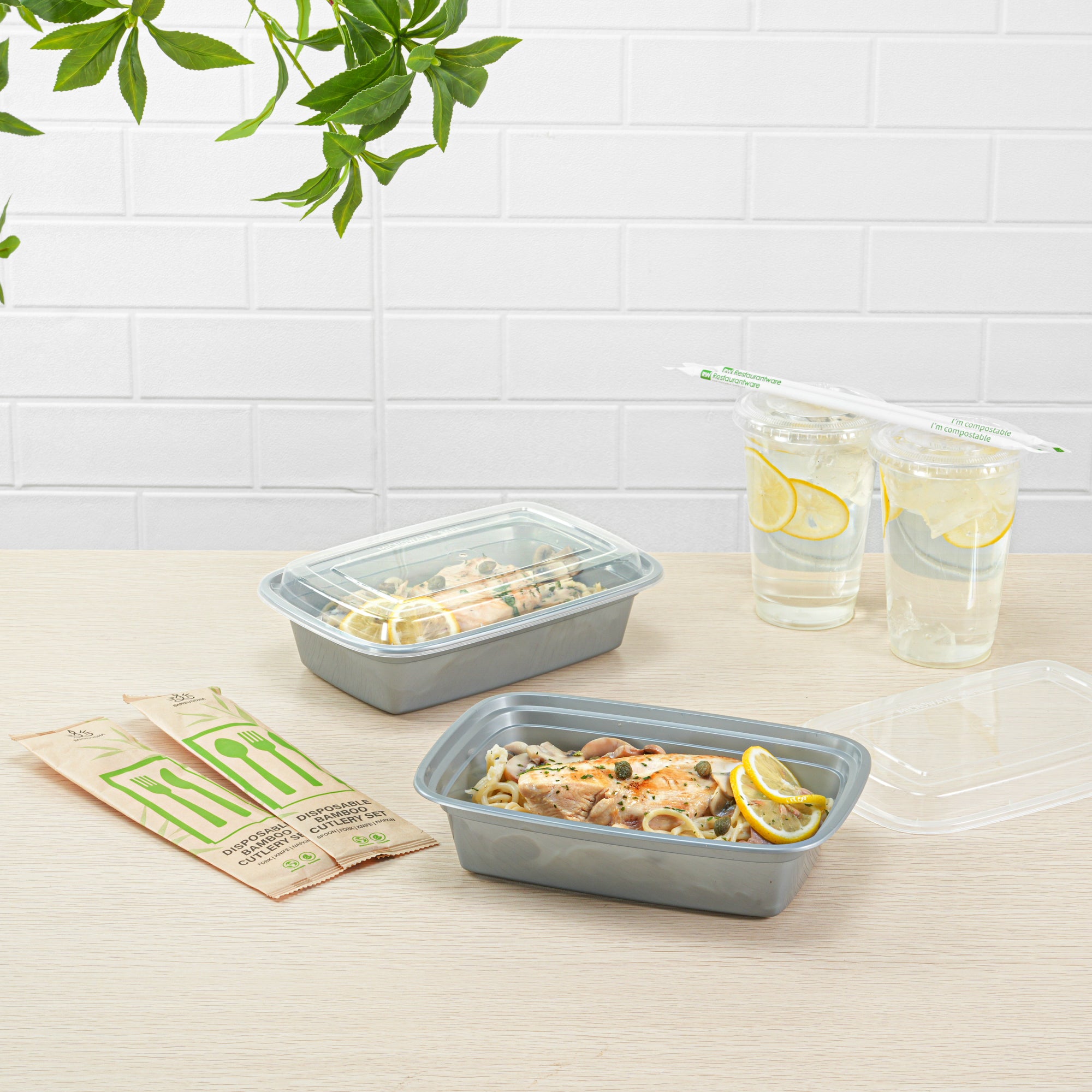 38 oz Rectangle Silver Plastic Food Storage Containers with Clear Lids - Microwave Safe To-Go Boxes (8.75