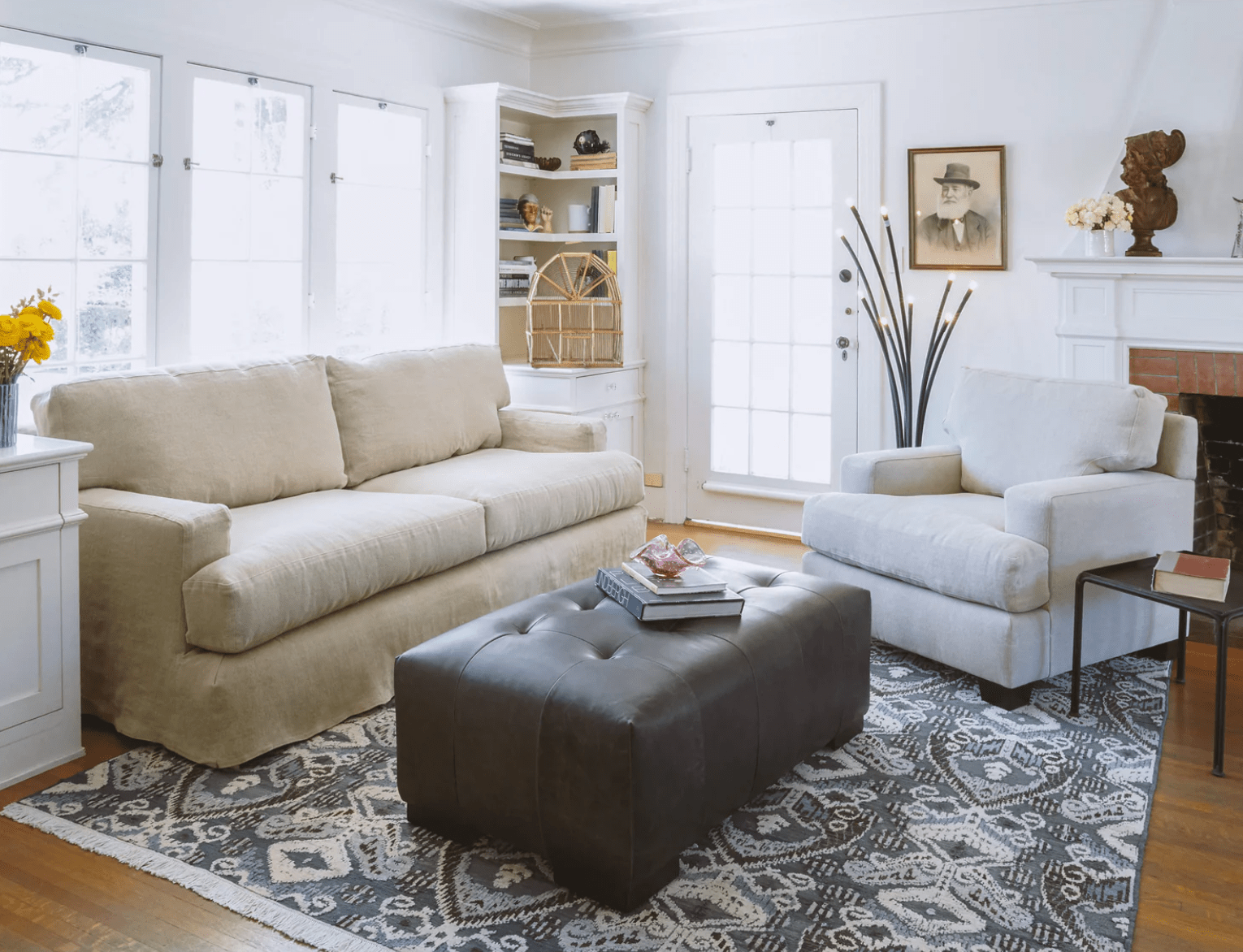 St. Kitts 37-inch Slipcovered Swivel Chair - Modern Living Room Accent Chair for Home Office, Lounge & Reading Nook