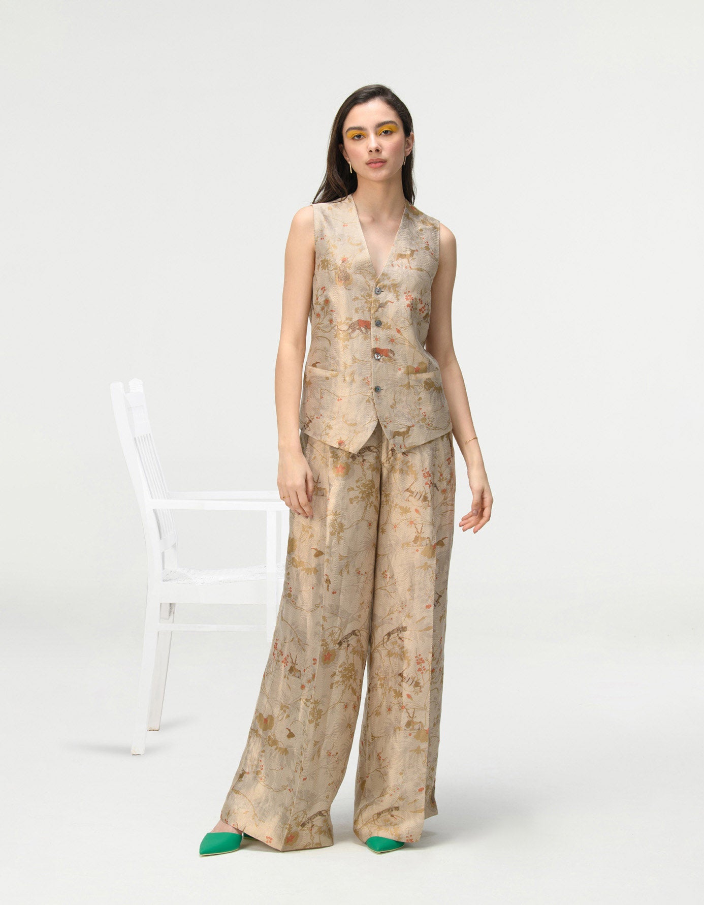 Elegant Ivory Silk Brocade Vest Coat for Women - Perfect for Weddings, Parties & Formal Occasions