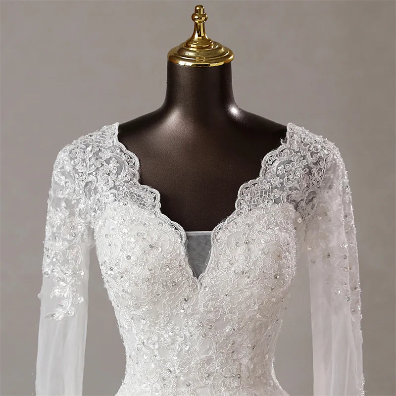 Elegant Long Sleeve Applique Mermaid Wedding Dress for Bride - Perfect for Beach, Church, and Formal Wedding Ceremonies