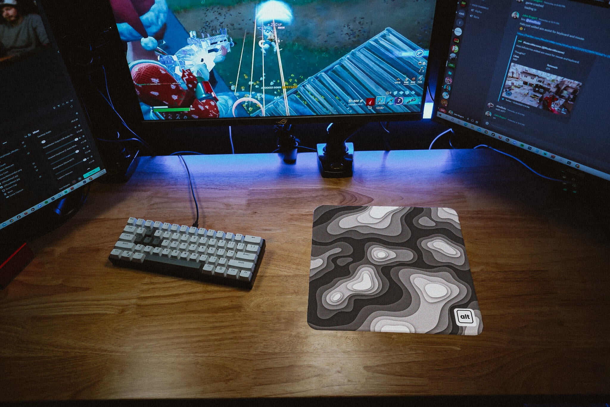 Premium Black and White Gaming Mouse Pad - Non-Slip Rubber Base, Smooth Surface for PC, Laptop, Office & Esports - Perfect for Work, Gaming & Graphic Design