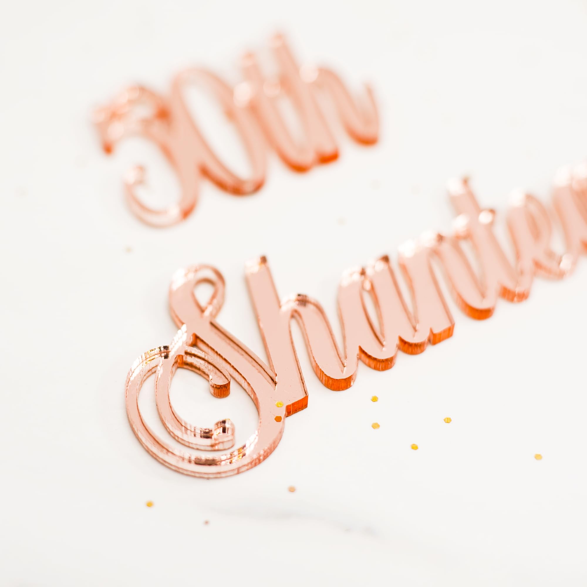 Custom Acrylic Cake Name Sign - Personalized Cake Topper Plaque for Birthday, Baby Shower & Wedding - Cake Letters Decoration for Dessert Tables & Party Displays