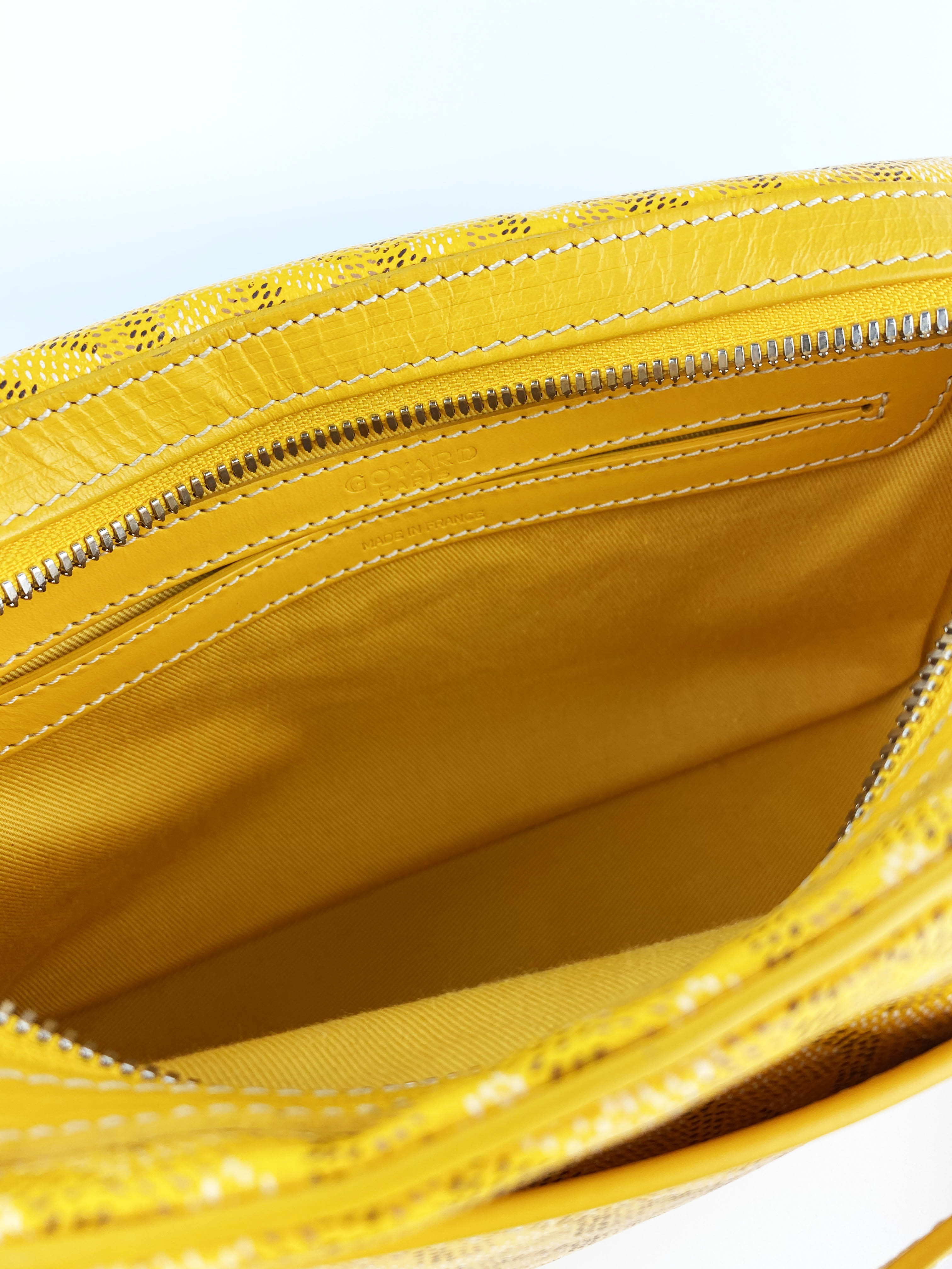Goyard Yellow Sac Cap Vert Crossbody Bag - Stylish & Durable Handbag for Women | Perfect for Travel, Shopping & Everyday Use