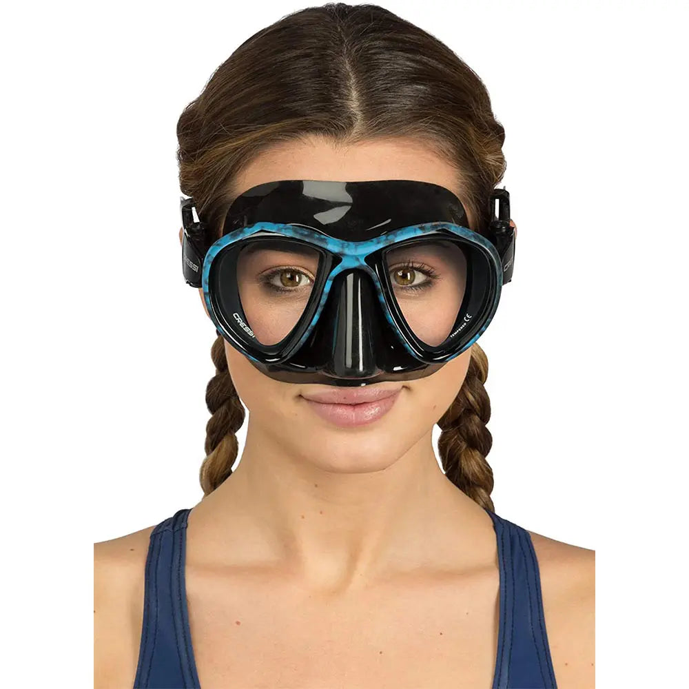 Cressi Metis Scuba Diving Mask with Free Snorkel Set - Professional Snorkeling Gear for Ocean Exploration & Underwater Adventures