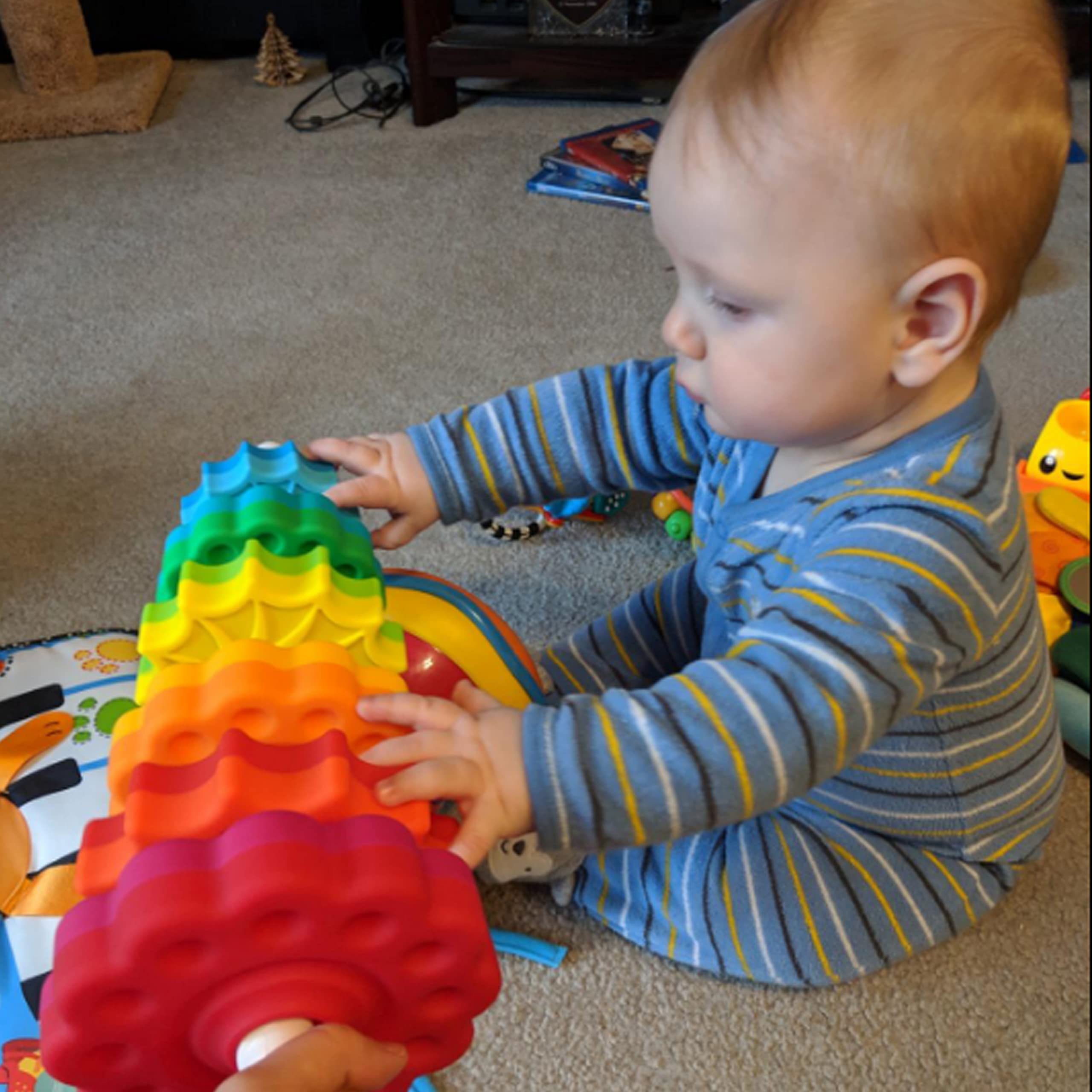 Rainbow Spinning Stacking Toy for Babies & Toddlers - Educational Learning Toy for Focus, Dexterity & Brain Development - Montessori Interactive Baby Stacking Rings - Perfect for Playtime, Early Childhood Development & Sensory Play