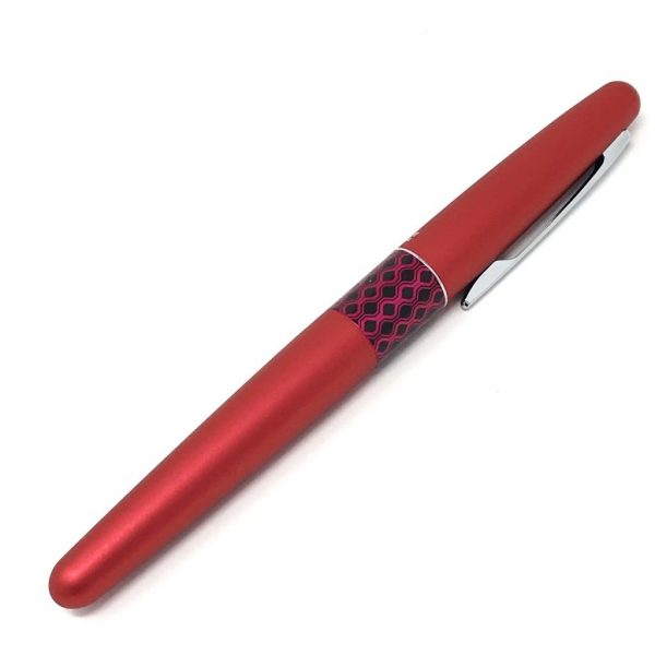 Pilot Metropolitan Fountain Pen - Retro Pop Red Fine Nib | Classic Stylish Writing Pen for Calligraphy, Journaling & Office Use