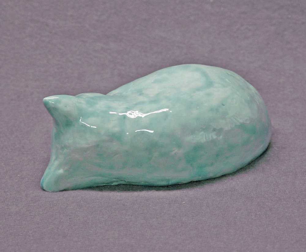 Handmade Ceramic Blue Sleeping Cat Figurine - Glazed Stoneware Decoration for Home, Office & Garden - Perfect Gift for Cat Lovers & Zen Decor