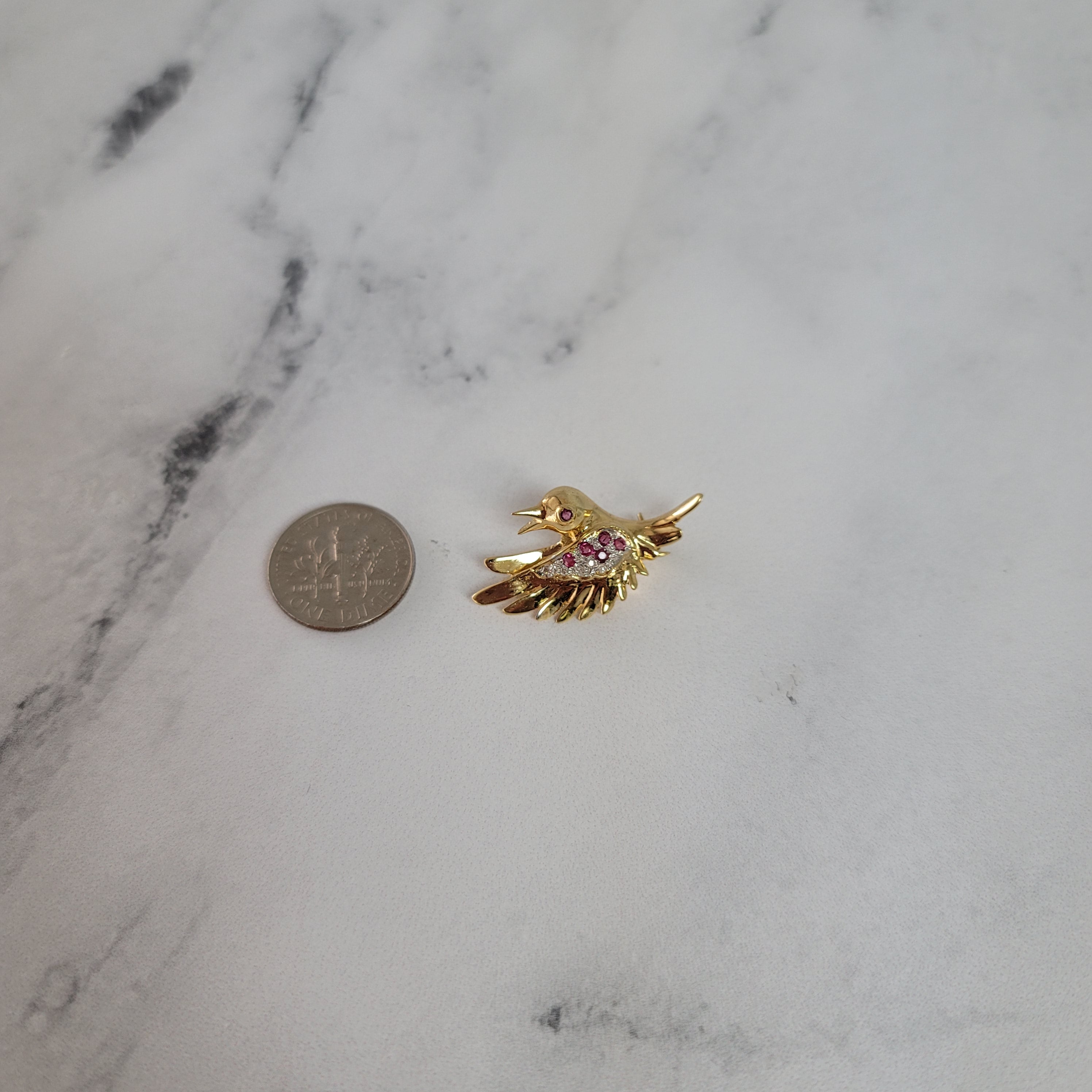 14K Yellow Gold Ruby & Diamond Pave Hummingbird Brooch - 0.25cttw Elegant Jewelry Gift for Women, Perfect for Weddings, Anniversaries & Special Occasions