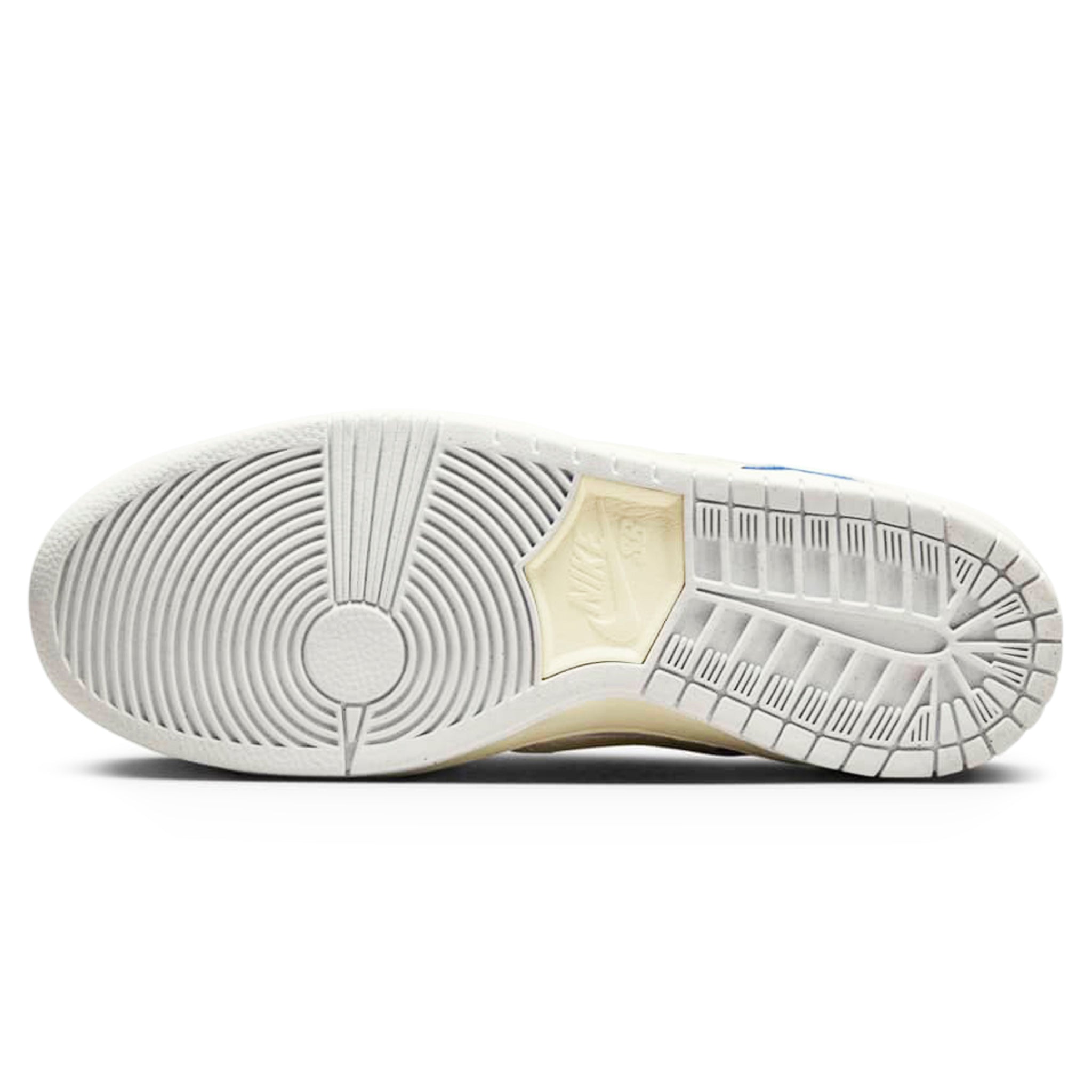 Fly Streetwear x Nike SB Dunk Low Pro Gardenia Sneakers - Men's Skateboarding Shoes for Street Style & Urban Fashion - Perfect for Skating, Casual Wear & Sneaker Collectors