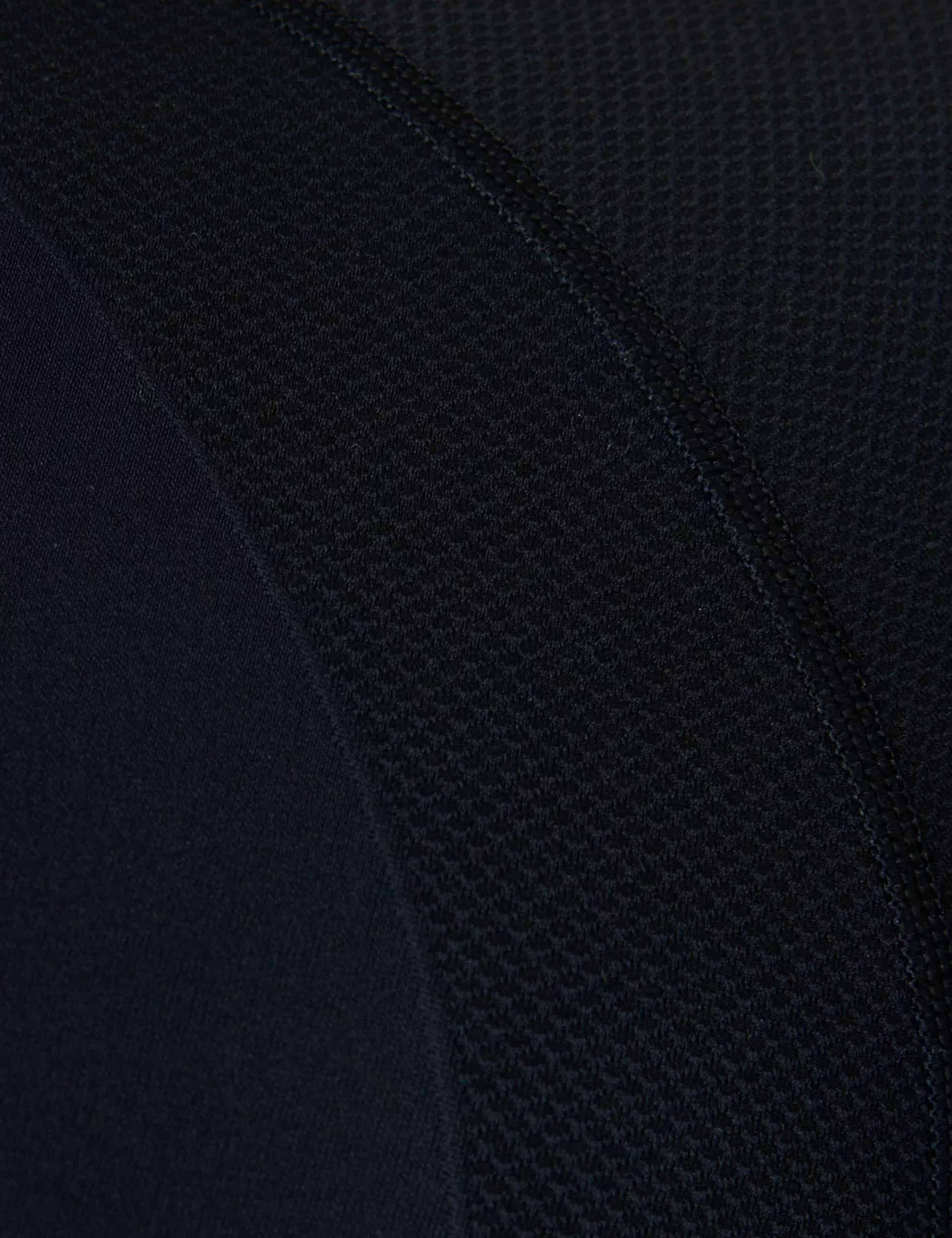 High-Performance Seamless Gym Long Sleeve Workout Top for Women & Men - Moisture Wicking, Breathable, Comfortable - Ideal for Yoga, Running, Gym Training - Black