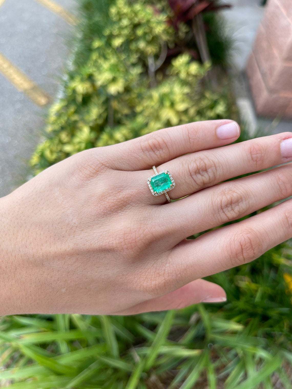 2.80tcw Natural Emerald & Diamond Halo Engagement Ring in 14K Yellow Gold - Perfect for Proposals, Weddings & Anniversary Gifts