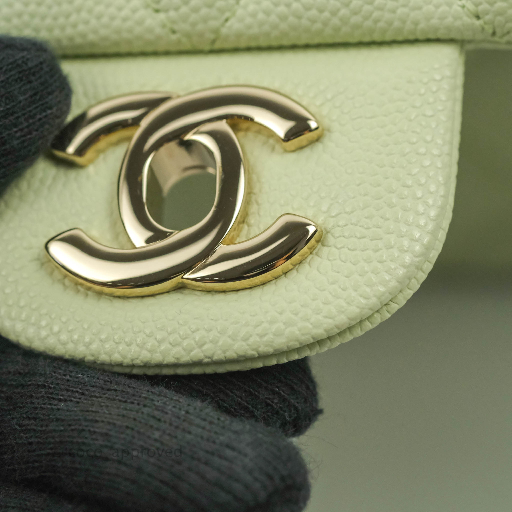 Chanel Classic M/L Medium Flap Bag in Quilted Avocado Green Caviar Leather with Gold Hardware - Luxury Handbag for Women, Perfect for Parties, Work & Everyday Use