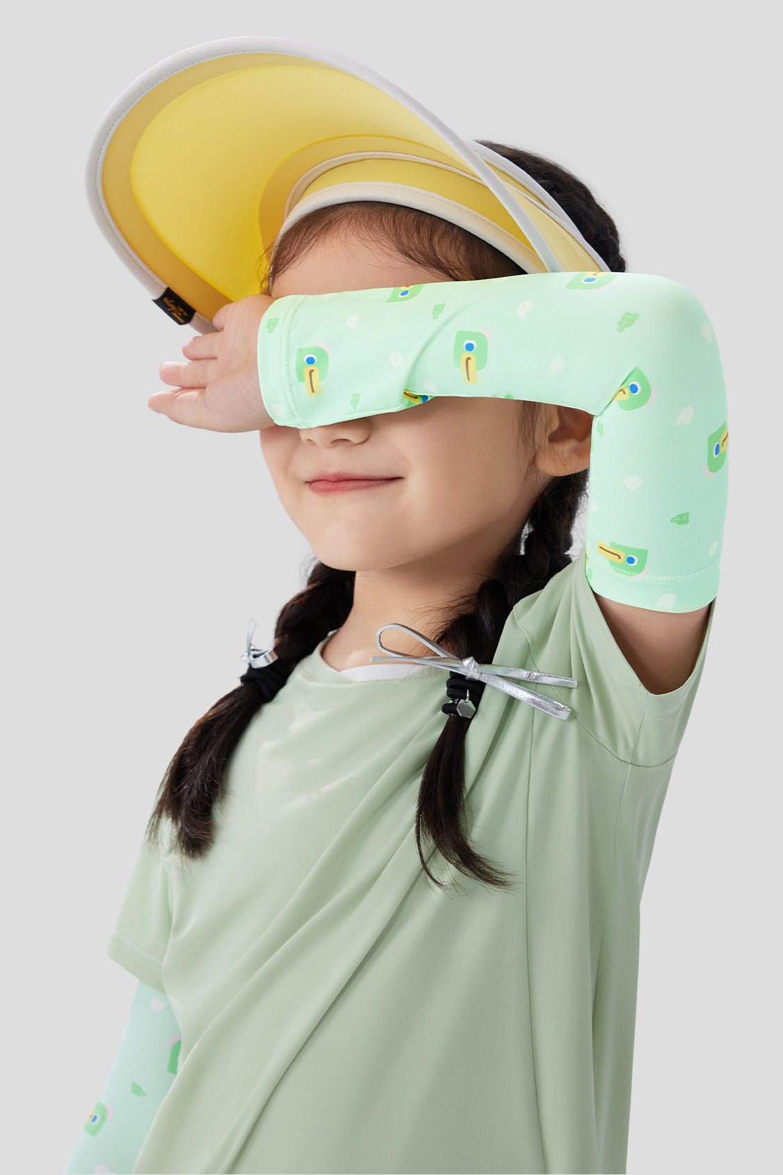 UPF50+ Kids Sun Protection Arm Sleeves - Cute & Breathable UV Sunblock Sleeves for Outdoor Play, Sports, and Beach Activities