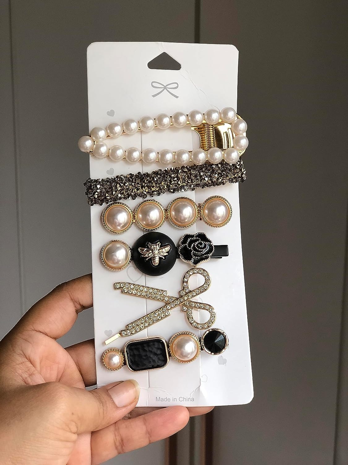 LIVECOOL 8-Piece Set of Hollow Metal Hair Clips & Barrettes for Women - Korean Style Pearl Hair Pins & Clamps for Girls | Perfect for School, Work, Parties & Everyday Hairstyling