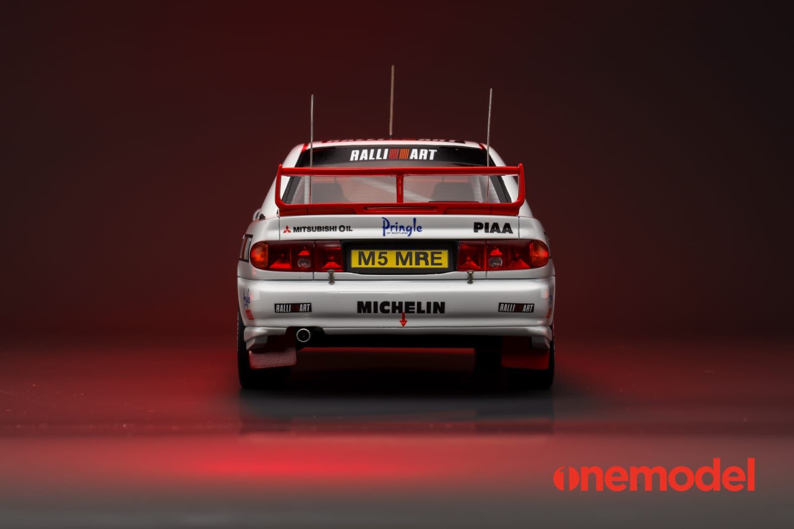 1:18 Scale Mitsubishi Lancer EVO III WRC Racing Version Diecast Model Car - Collectible Toy for Racing Enthusiasts & Display for Home/Office Decor