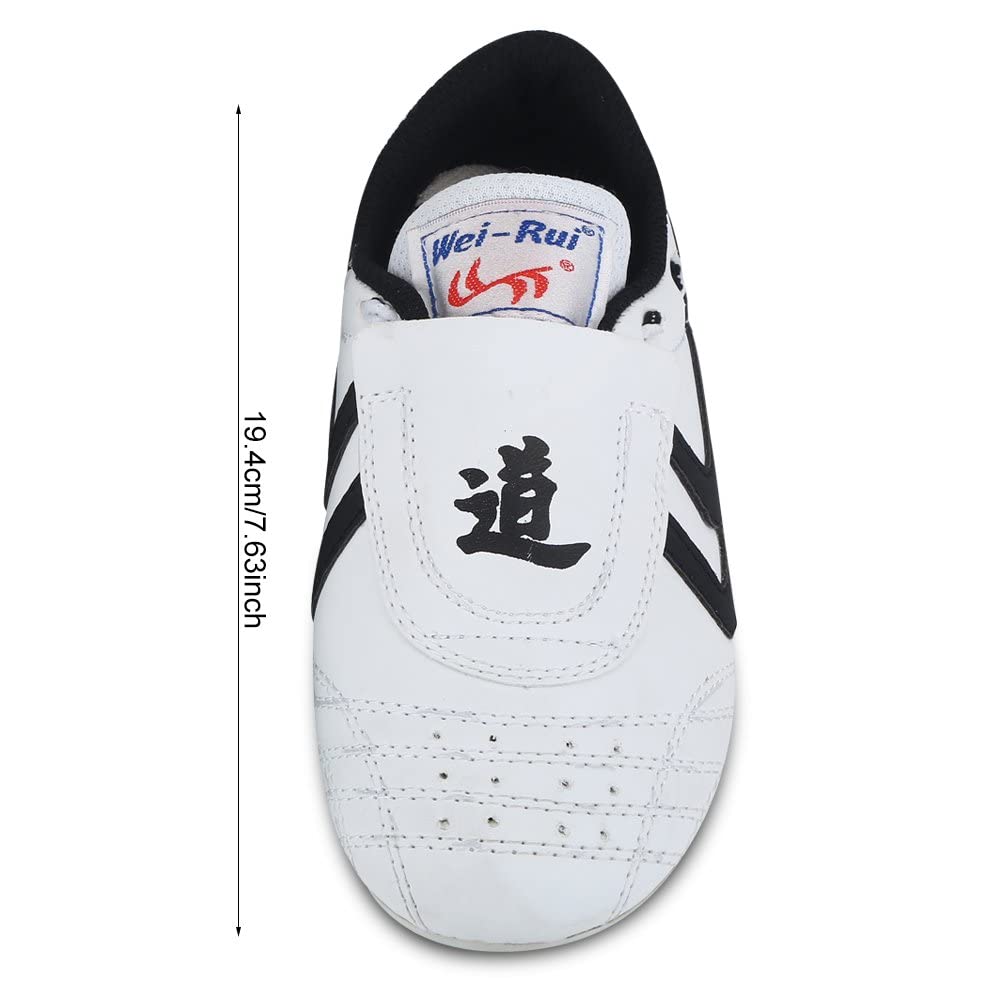 **Lightweight Taekwondo & Karate Shoes for Kids, Teens & Men - Martial Arts Training, Boxing, Kung Fu, Taichi (Size 31/19.4cm) - Perfect for Dojo, Gym & Competition**