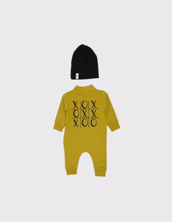 OXO Printed Design Baby Jumpsuit and Beanie Set - Soft Cotton Newborn Outfit for Boys & Girls - Perfect for Photoshoots, Gifts, and Everyday Wear